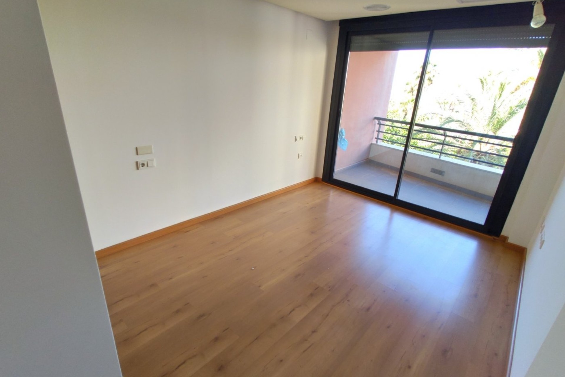 Resale - Wohnung / Appartement -
Torrevieja - Puerto