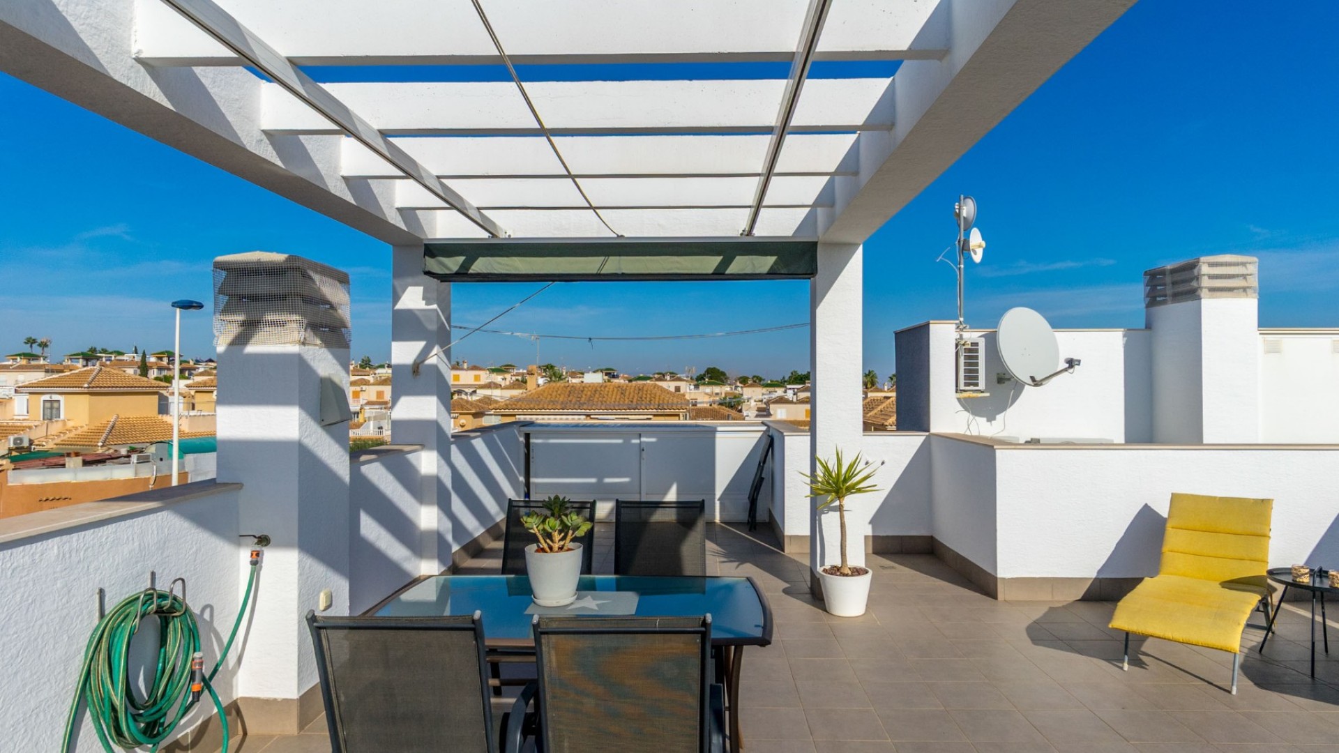 Resale - Wohnung Appartement -
Torrevieja - Punta Prima