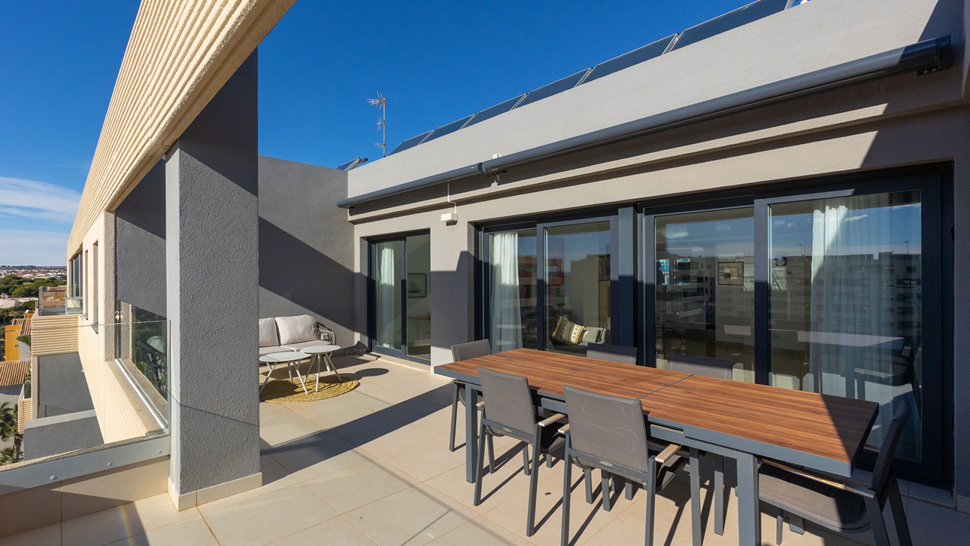 Resale - Wohnung Appartement -
Torrevieja - Punta Prima