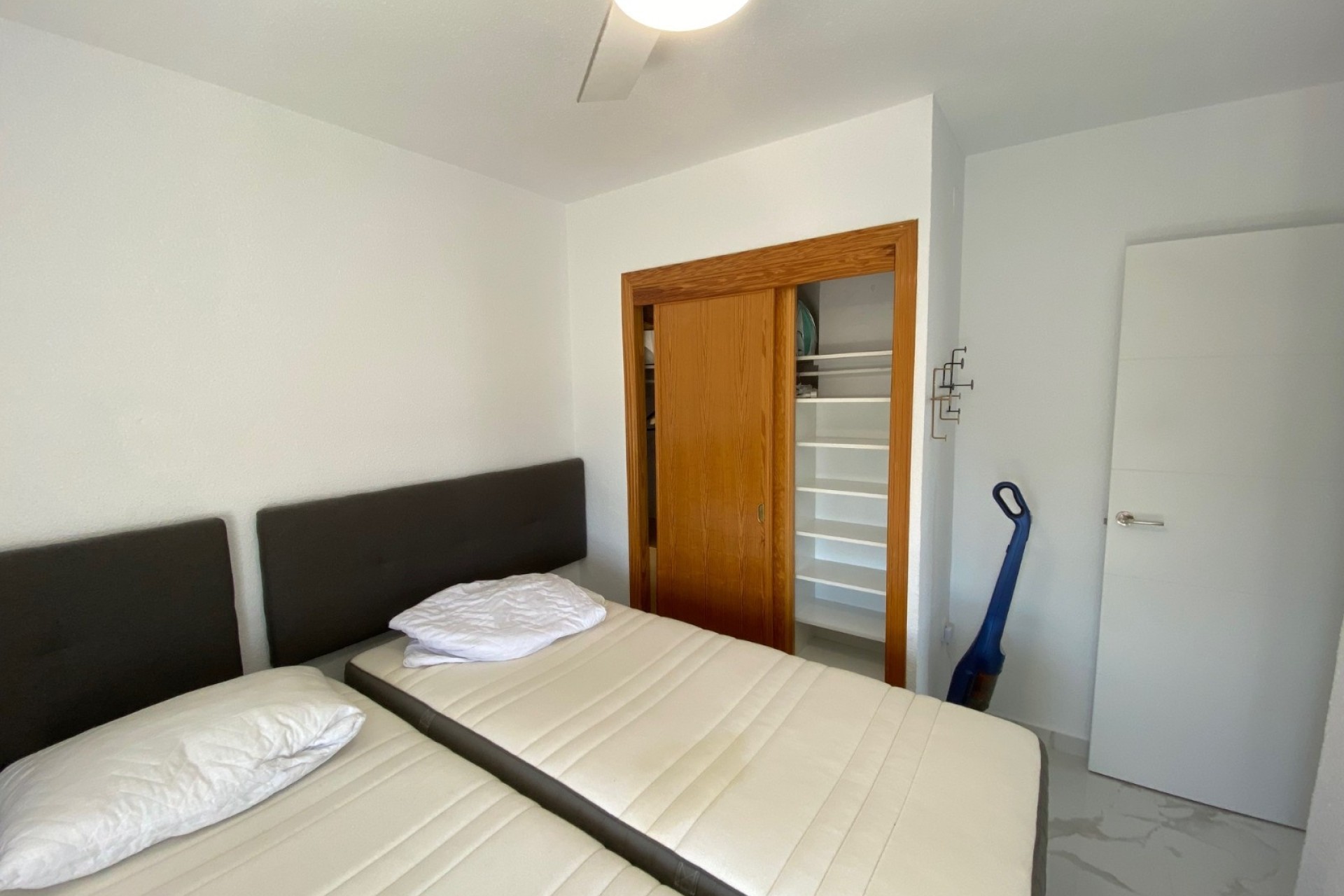 Resale - Wohnung Appartement -
Torrevieja - Punta Prima