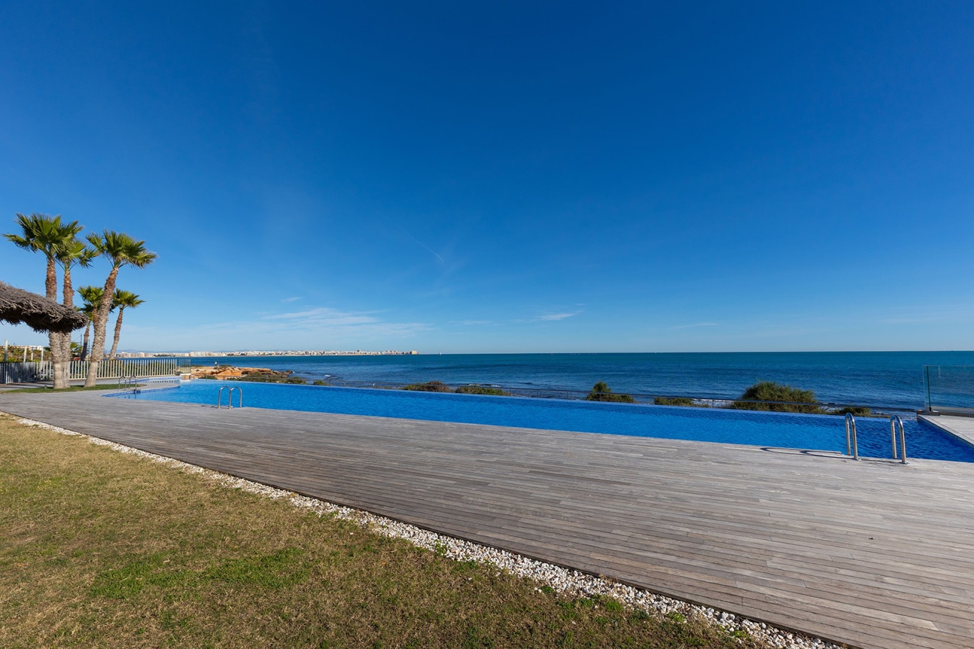 Resale - Wohnung / Appartement -
Torrevieja - Punta Prima