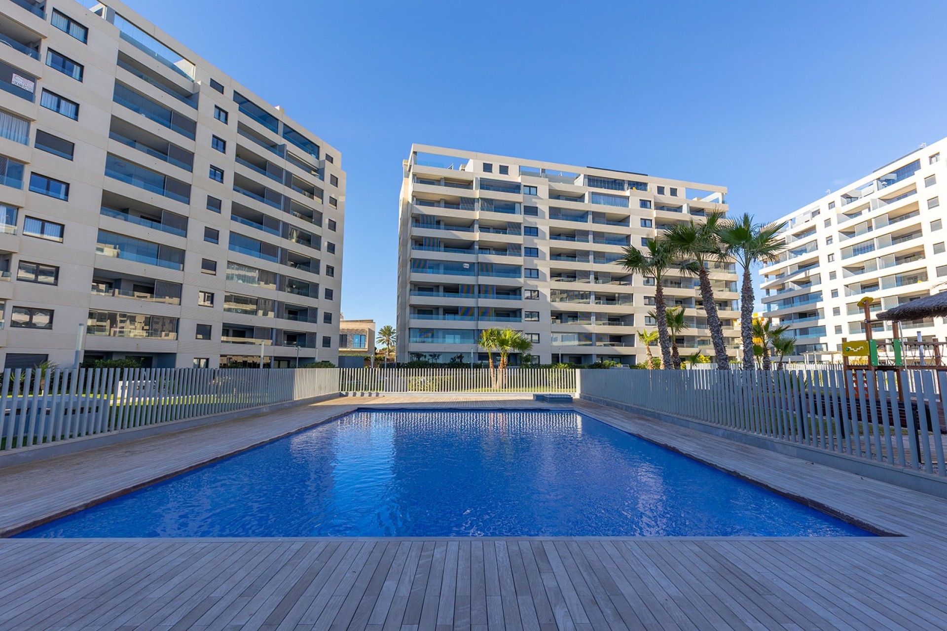 Resale - Wohnung / Appartement -
Torrevieja - Punta Prima