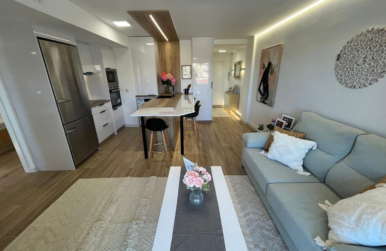 Resale - Wohnung / Appartement -
Torrevieja - Punta Prima