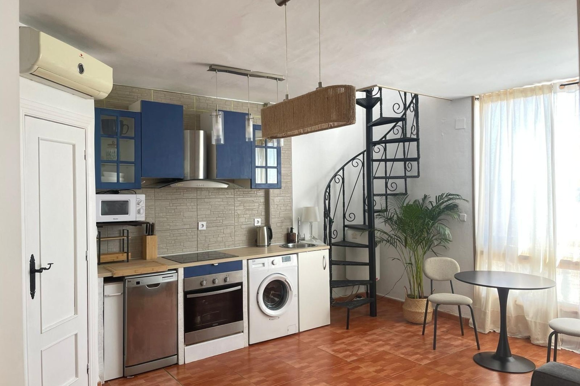 Resale - Wohnung / Appartement -
Torrevieja - Punta Prima