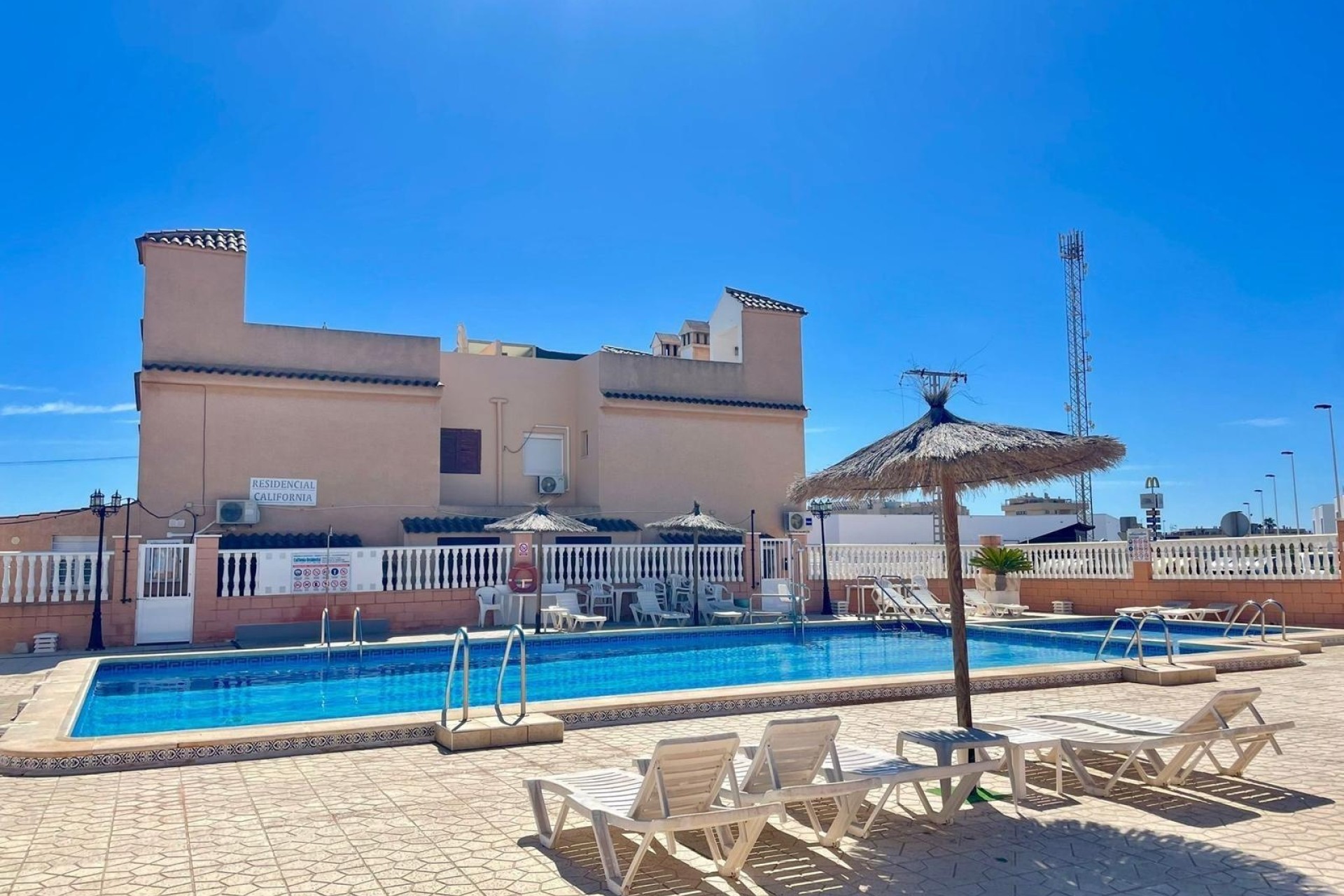 Resale - Wohnung / Appartement -
Torrevieja - Punta Prima