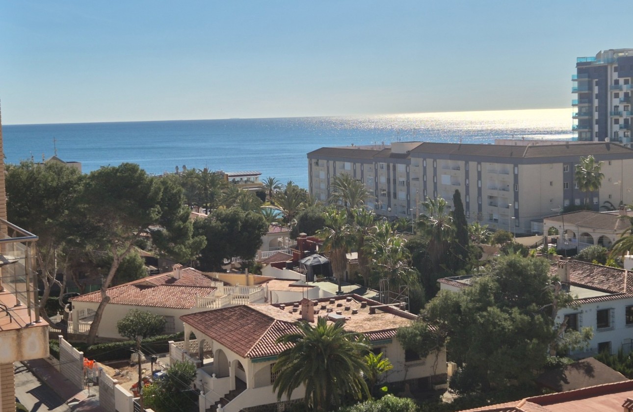 Resale - Wohnung / Appartement -
Torrevieja - Punta Prima