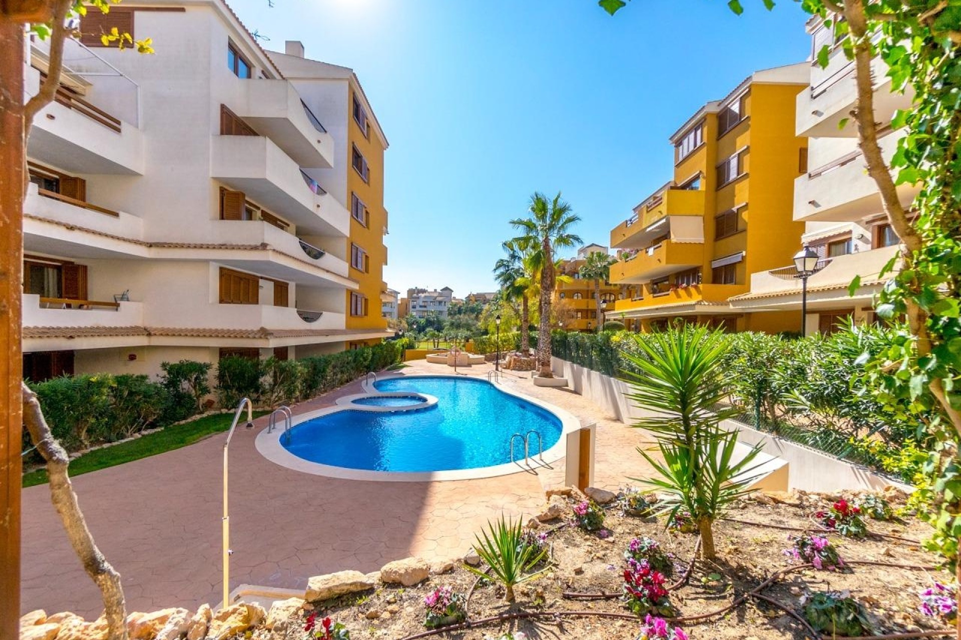 Resale - Wohnung / Appartement -
Torrevieja - Punta Prima