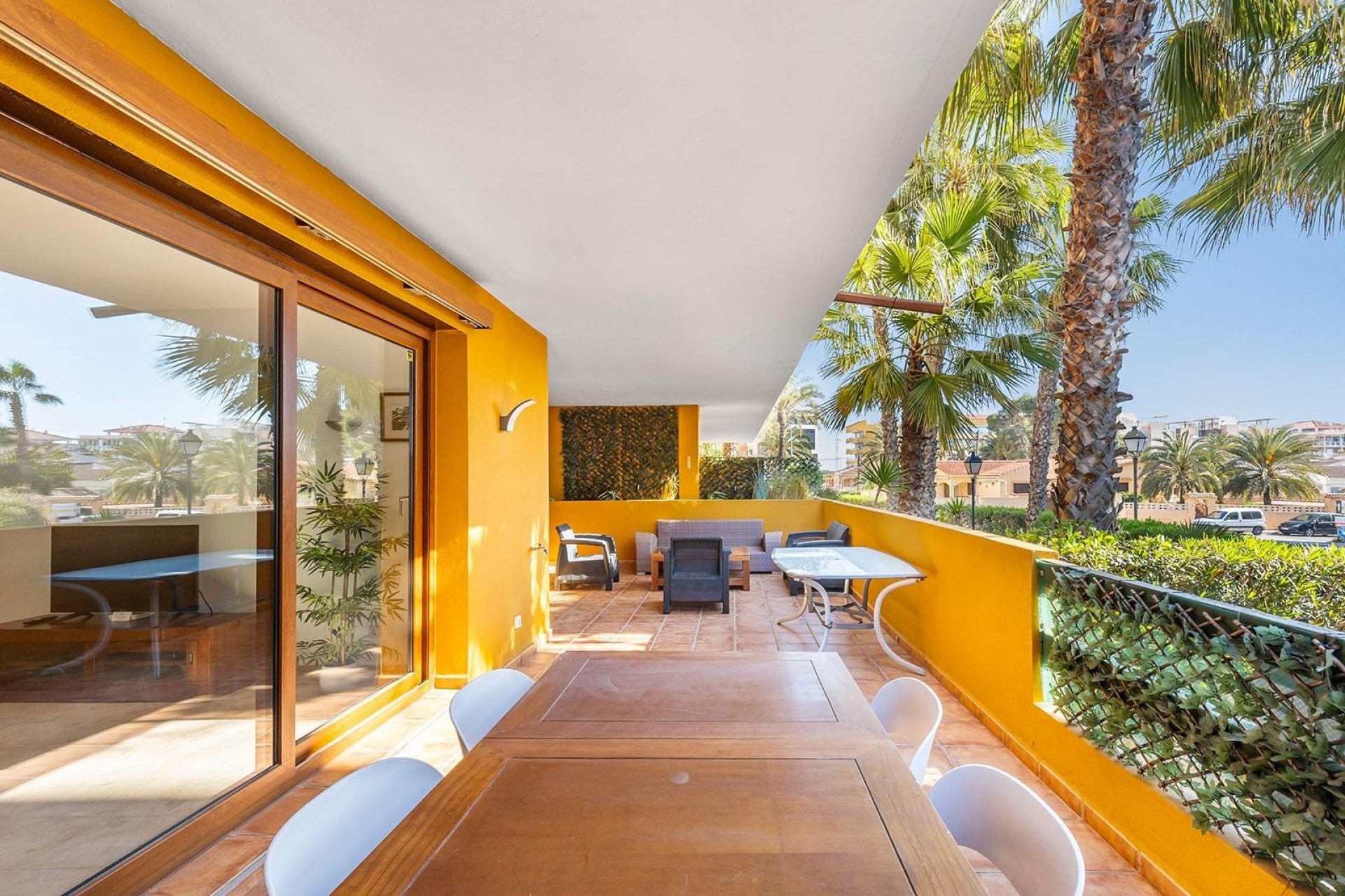 Resale - Wohnung / Appartement -
Torrevieja - Punta Prima