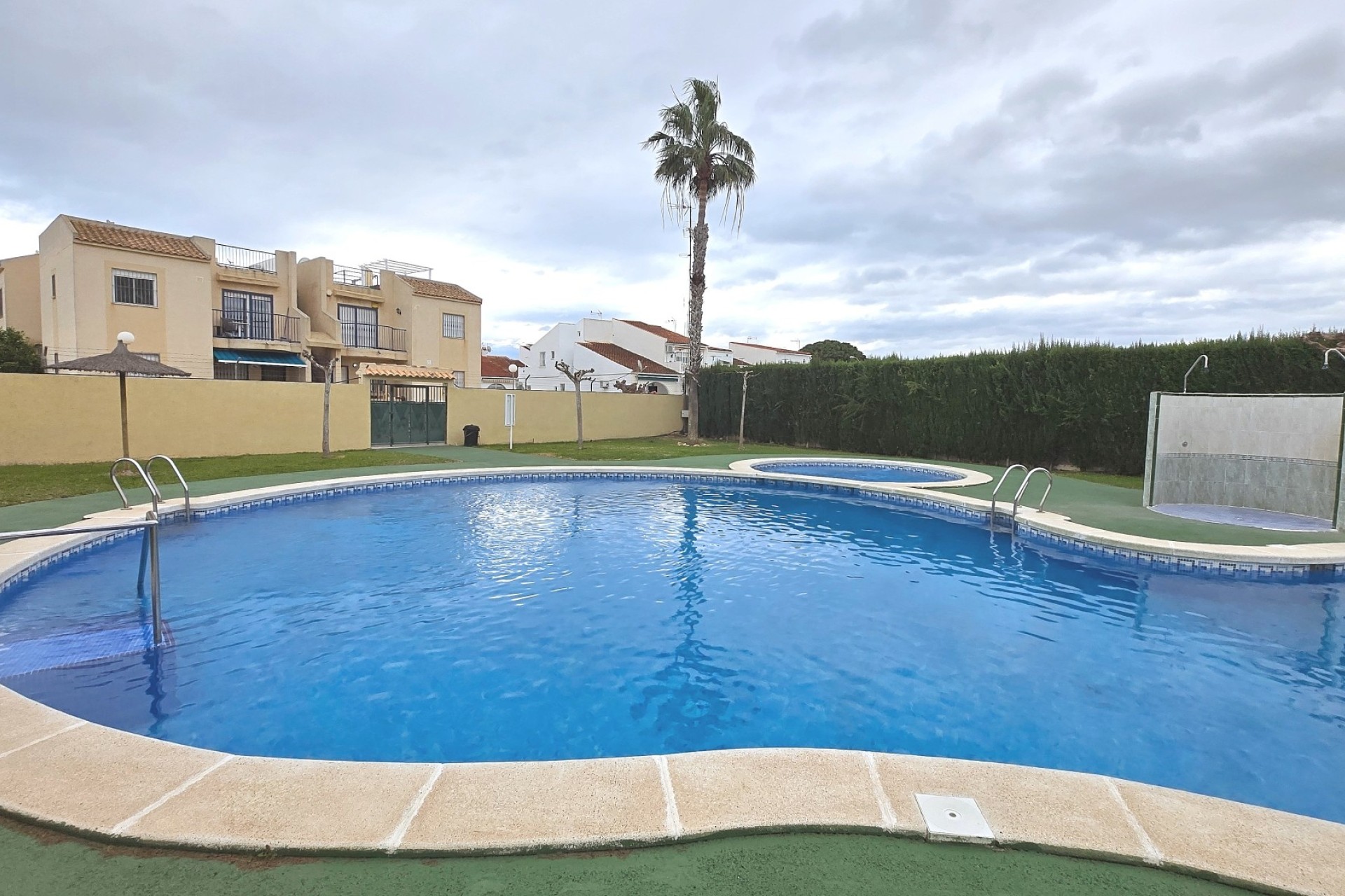 Resale - Wohnung / Appartement -
Torrevieja - San Luis
