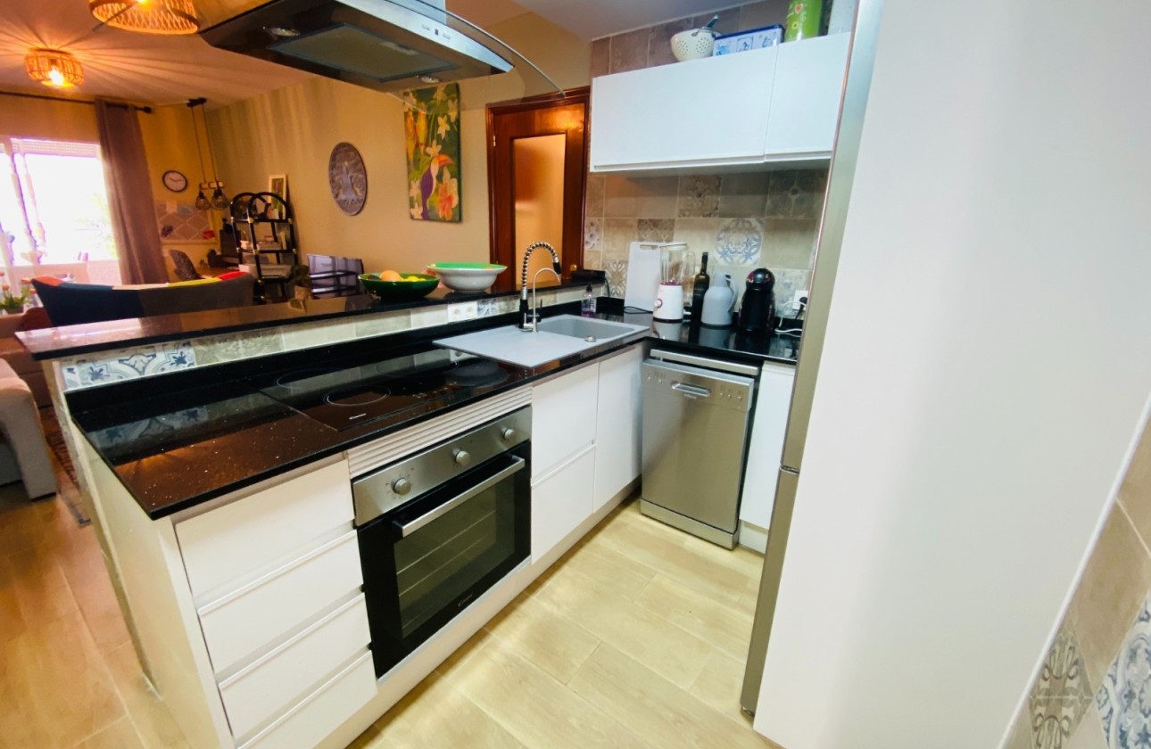 Resale - Wohnung Appartement -
Torrevieja - Torreblanca