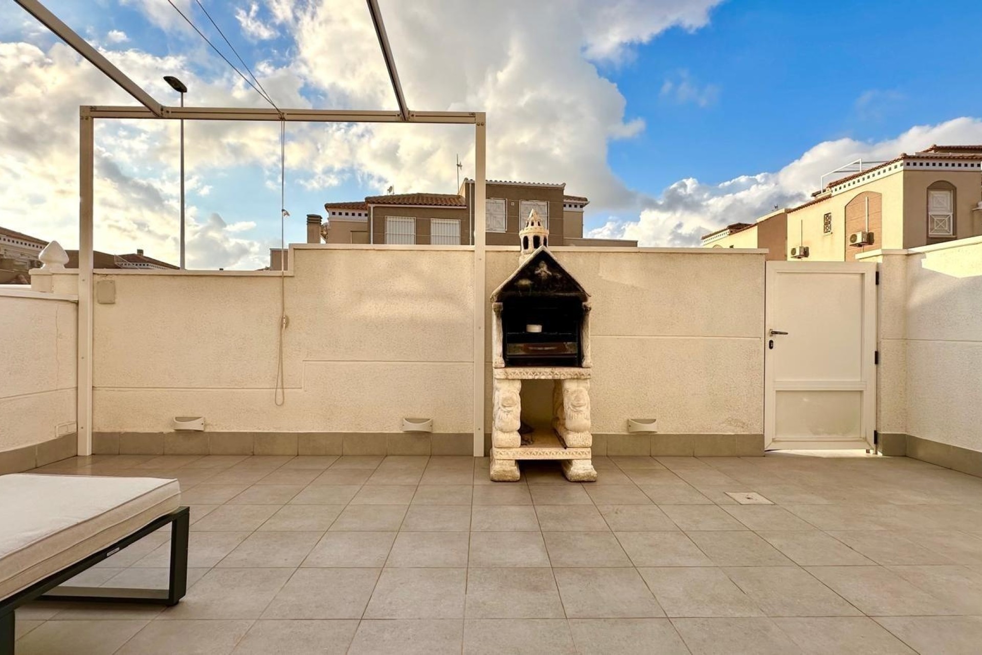 Resale - Wohnung / Appartement -
Torrevieja - Torreblanca