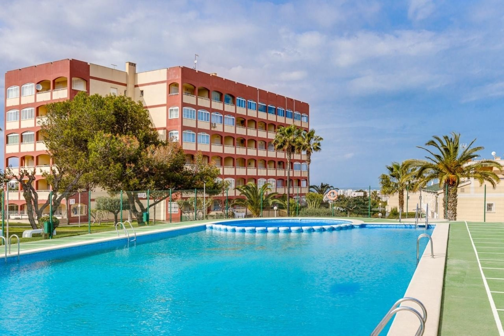 Resale - Wohnung / Appartement -
Torrevieja - Torreblanca