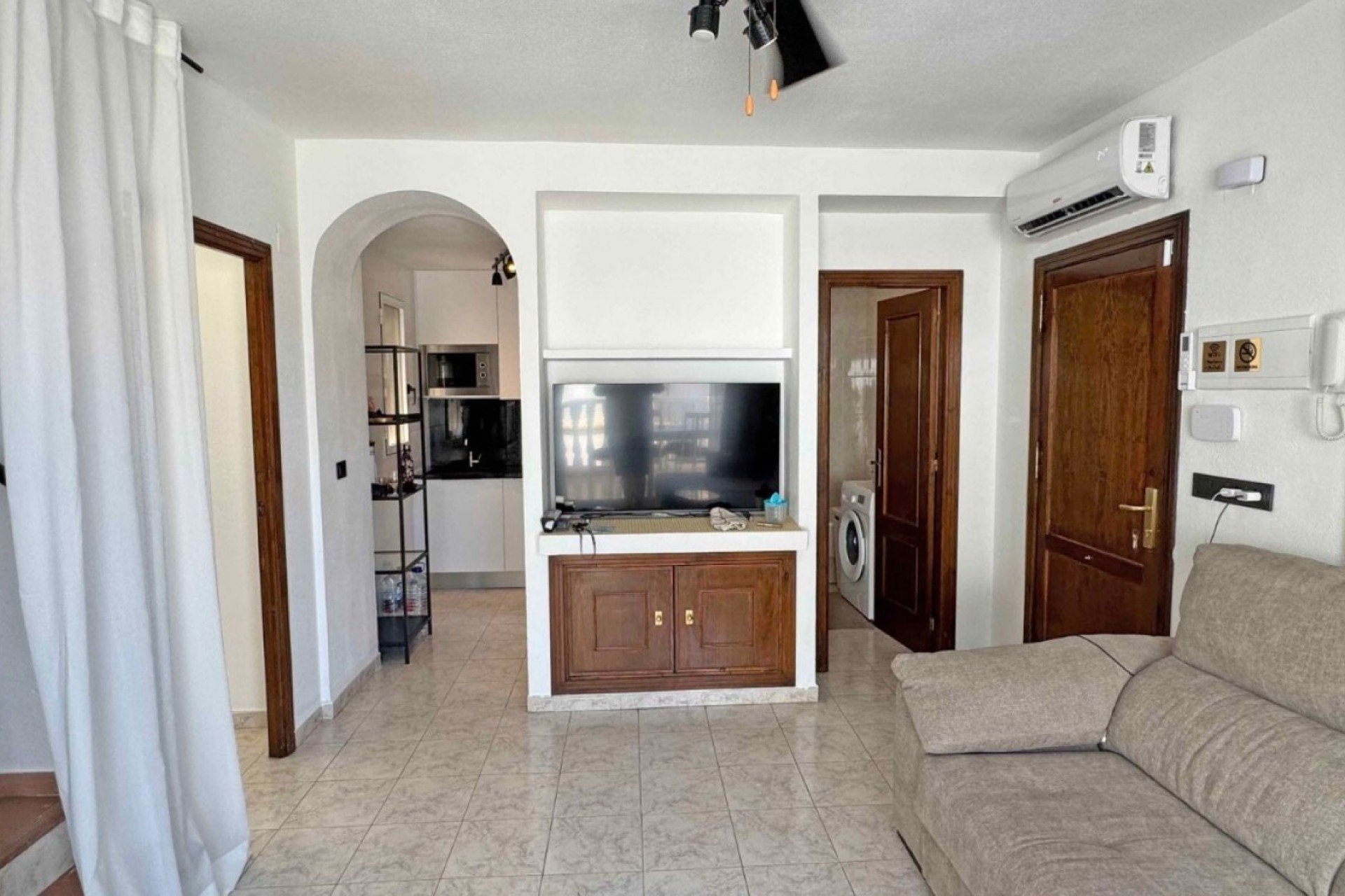 Resale - Wohnung / Appartement -
Torrevieja - Torrelamata - La Mata