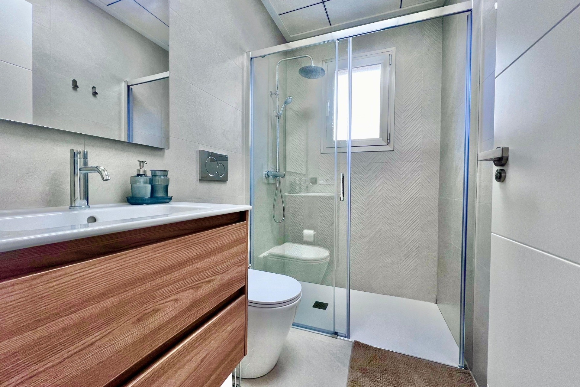 Resale - Wohnung / Appartement -
Torrevieja - torrevieja