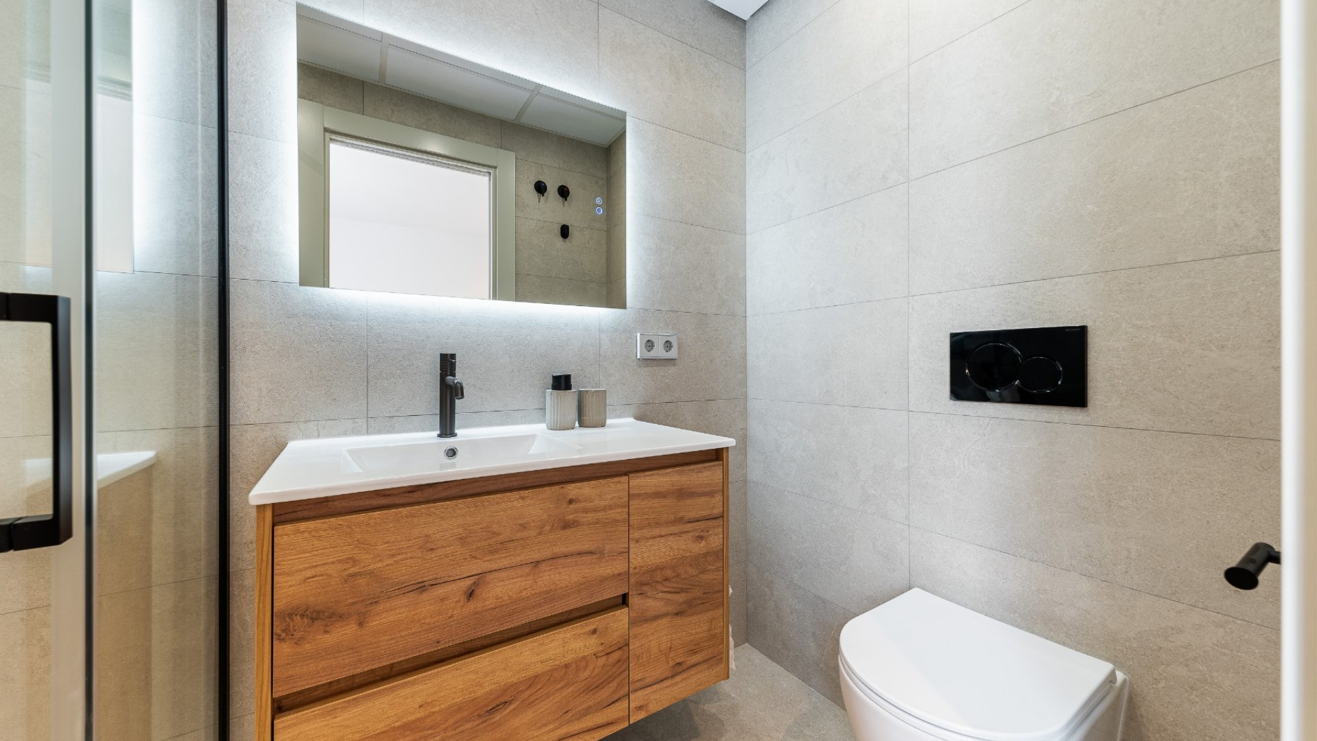 Resale - Wohnung Appartement -
Torrevieja