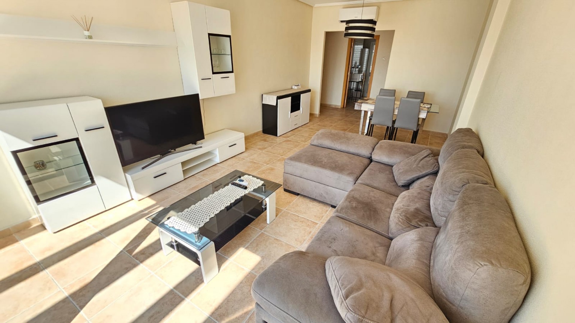Resale - Wohnung Appartement -
Torrevieja