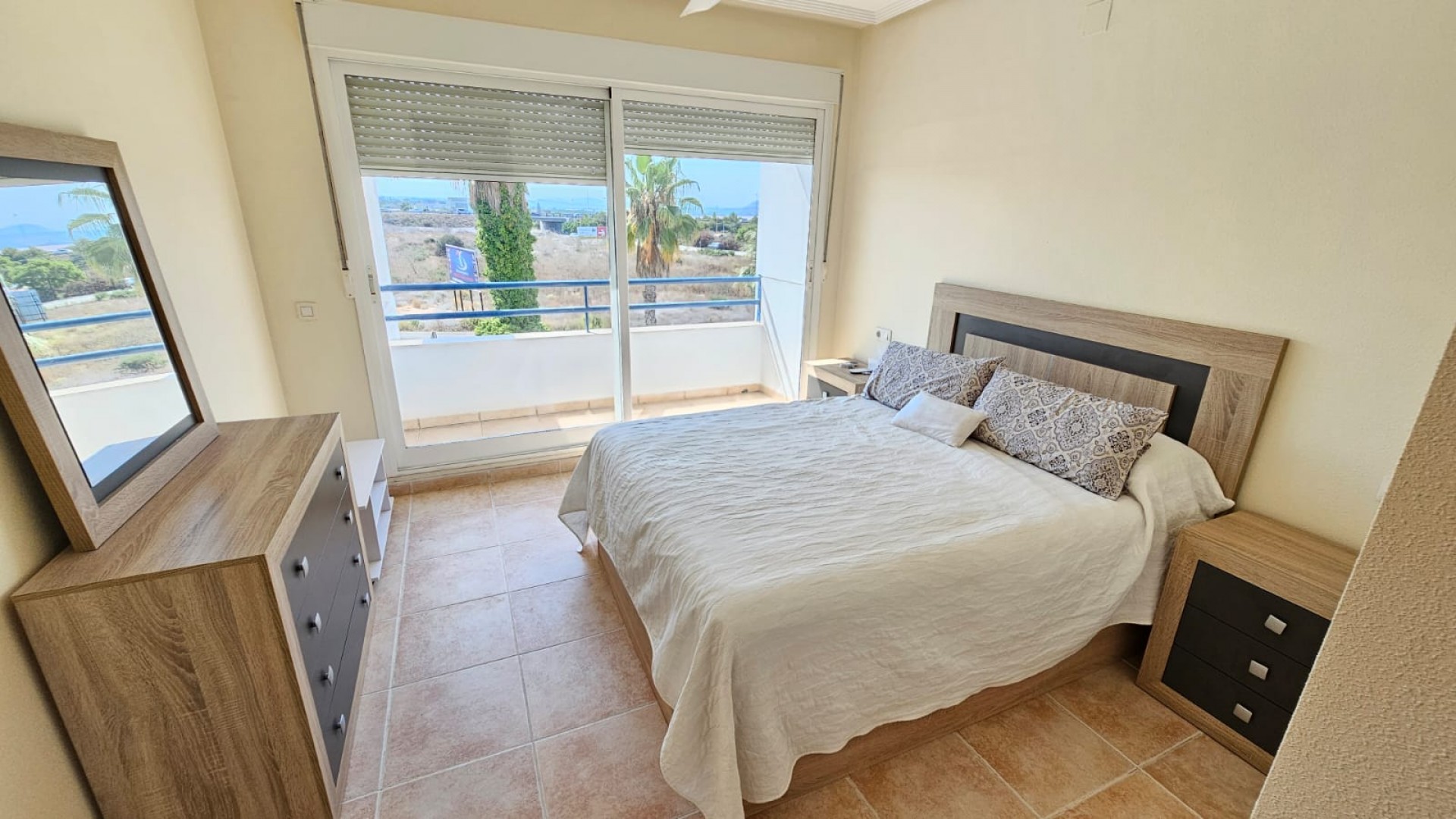 Resale - Wohnung Appartement -
Torrevieja