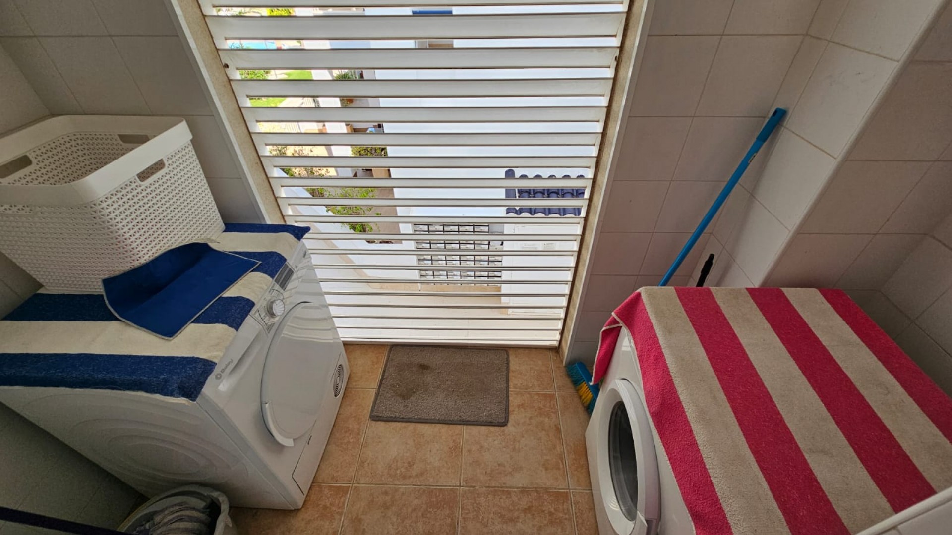 Resale - Wohnung Appartement -
Torrevieja