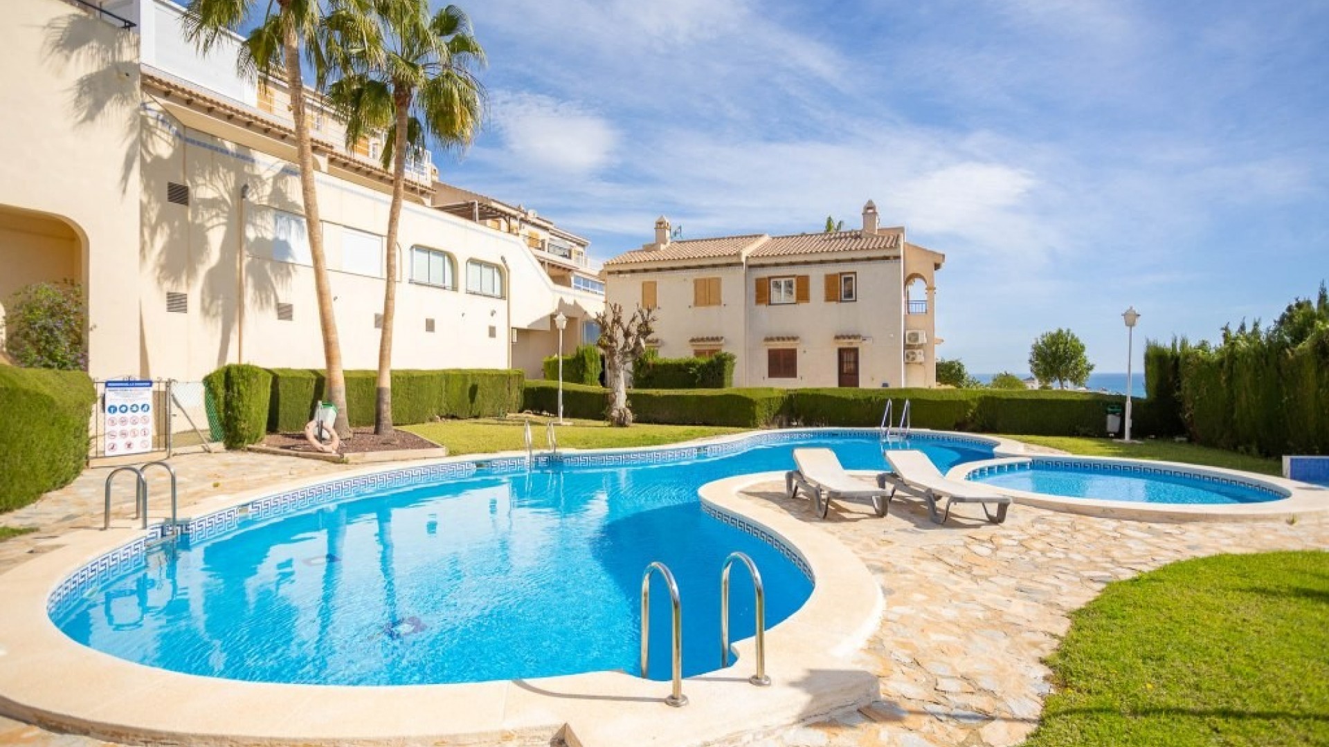 Resale - Wohnung Appartement -
Torrevieja