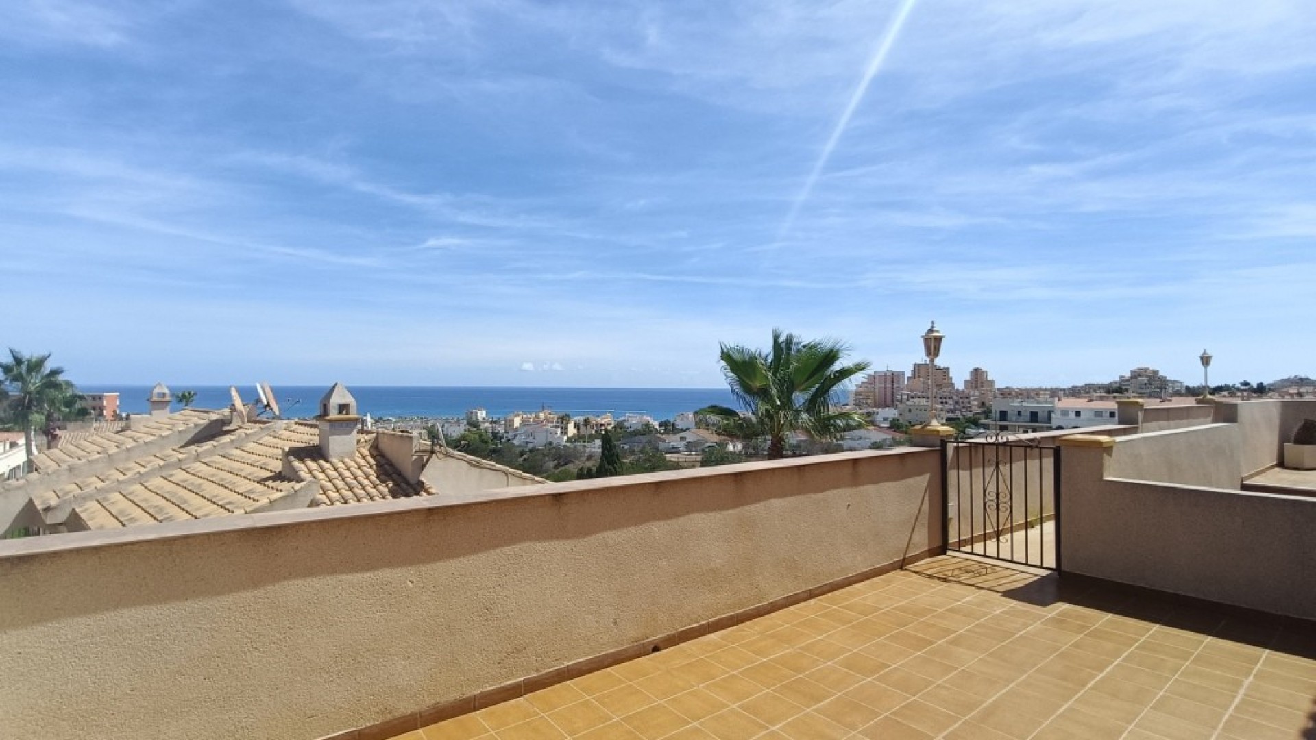 Resale - Wohnung Appartement -
Torrevieja