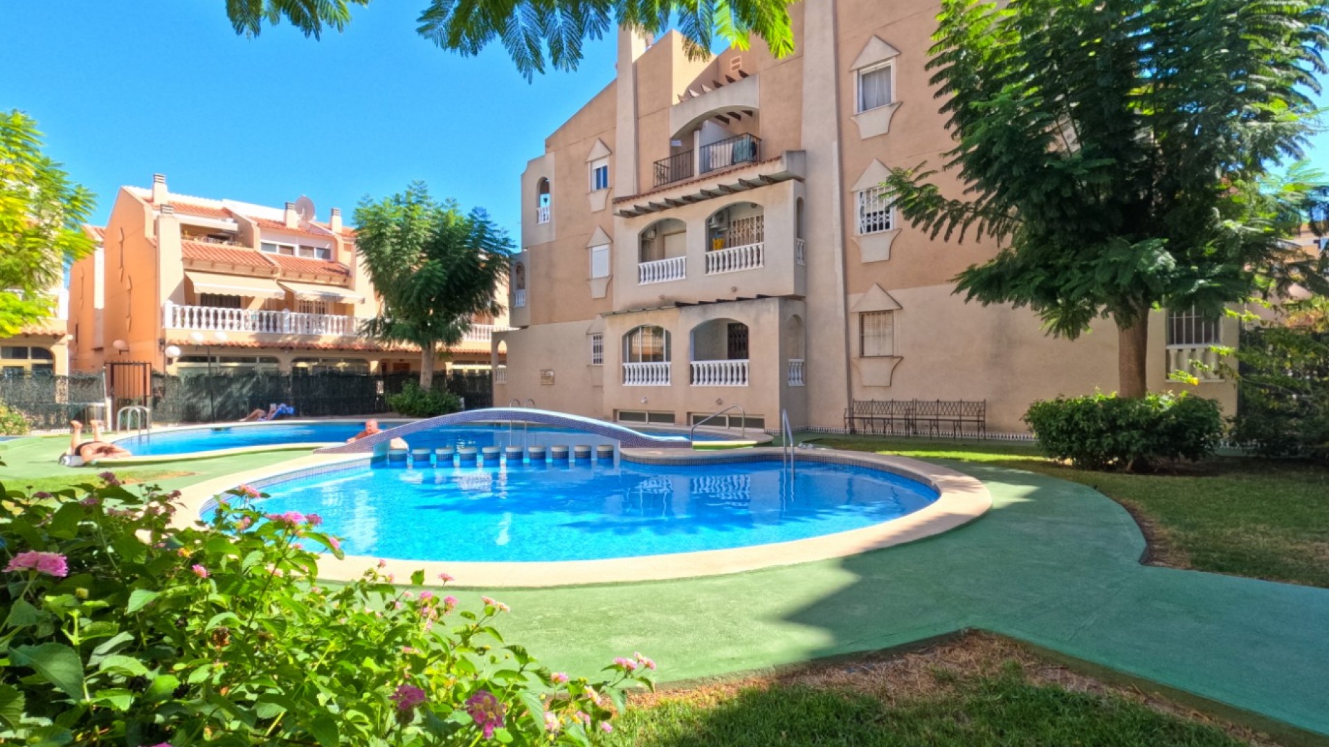 Resale - Wohnung Appartement -
Torrevieja
