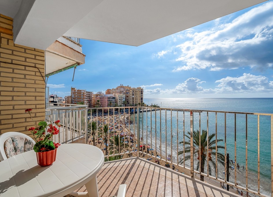 Resale - Wohnung Appartement -
Torrevieja