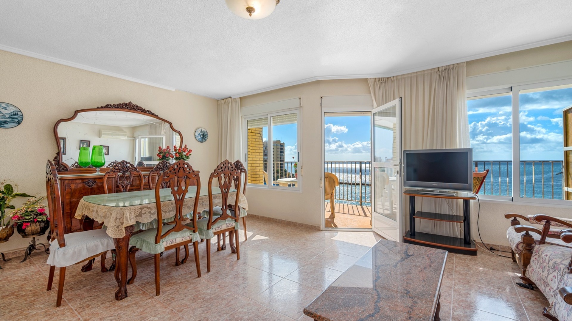 Resale - Wohnung Appartement -
Torrevieja