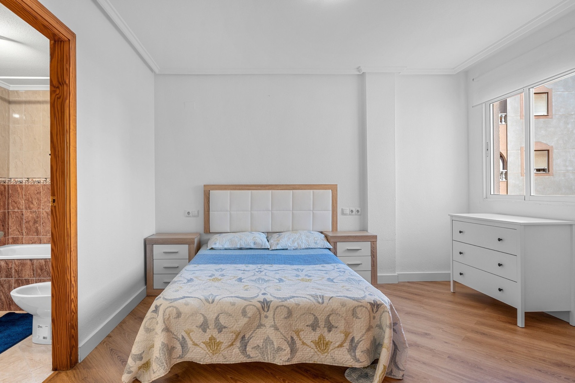 Resale - Wohnung Appartement -
Torrevieja