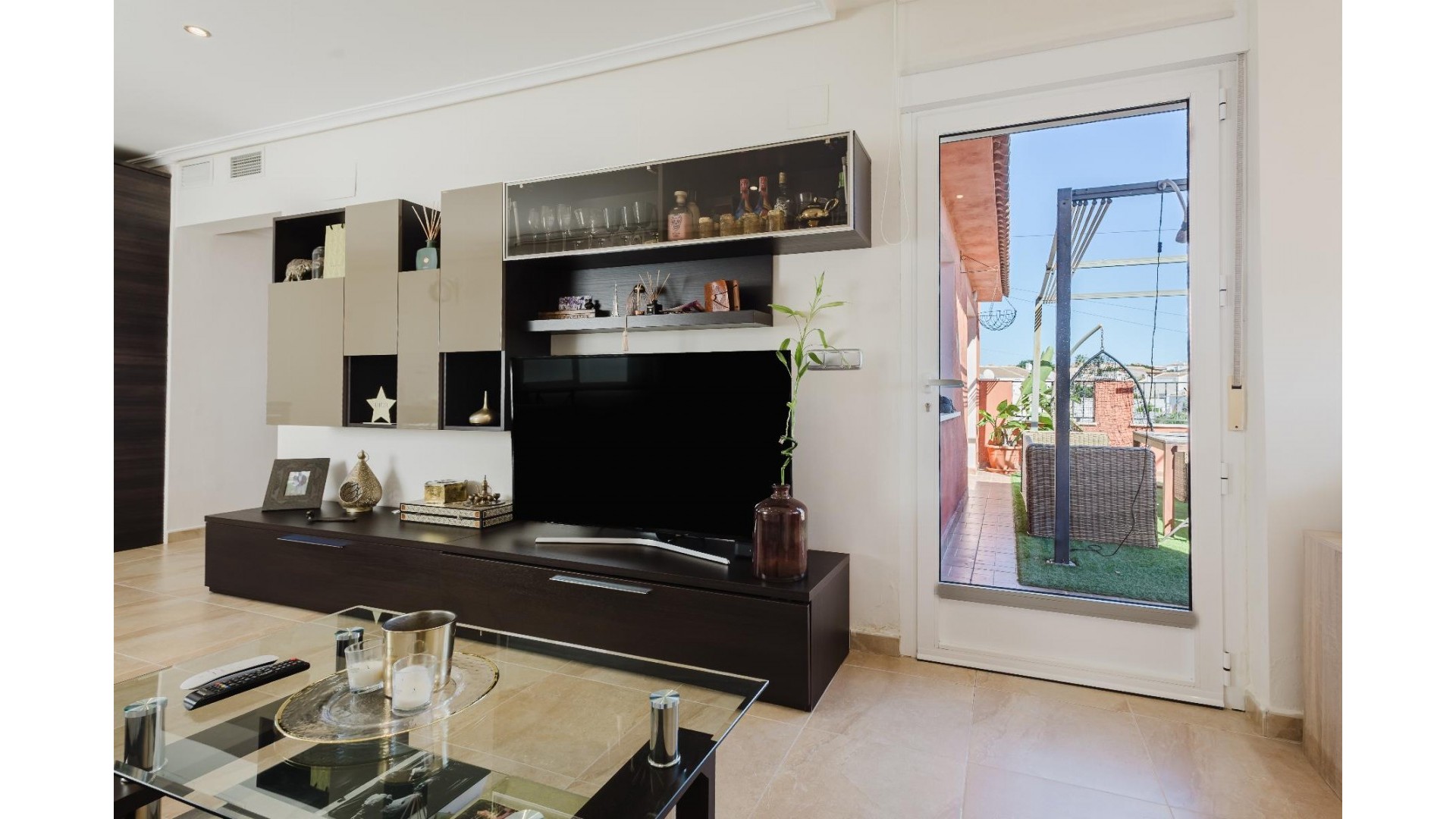 Resale - Wohnung Appartement -
Torrevieja