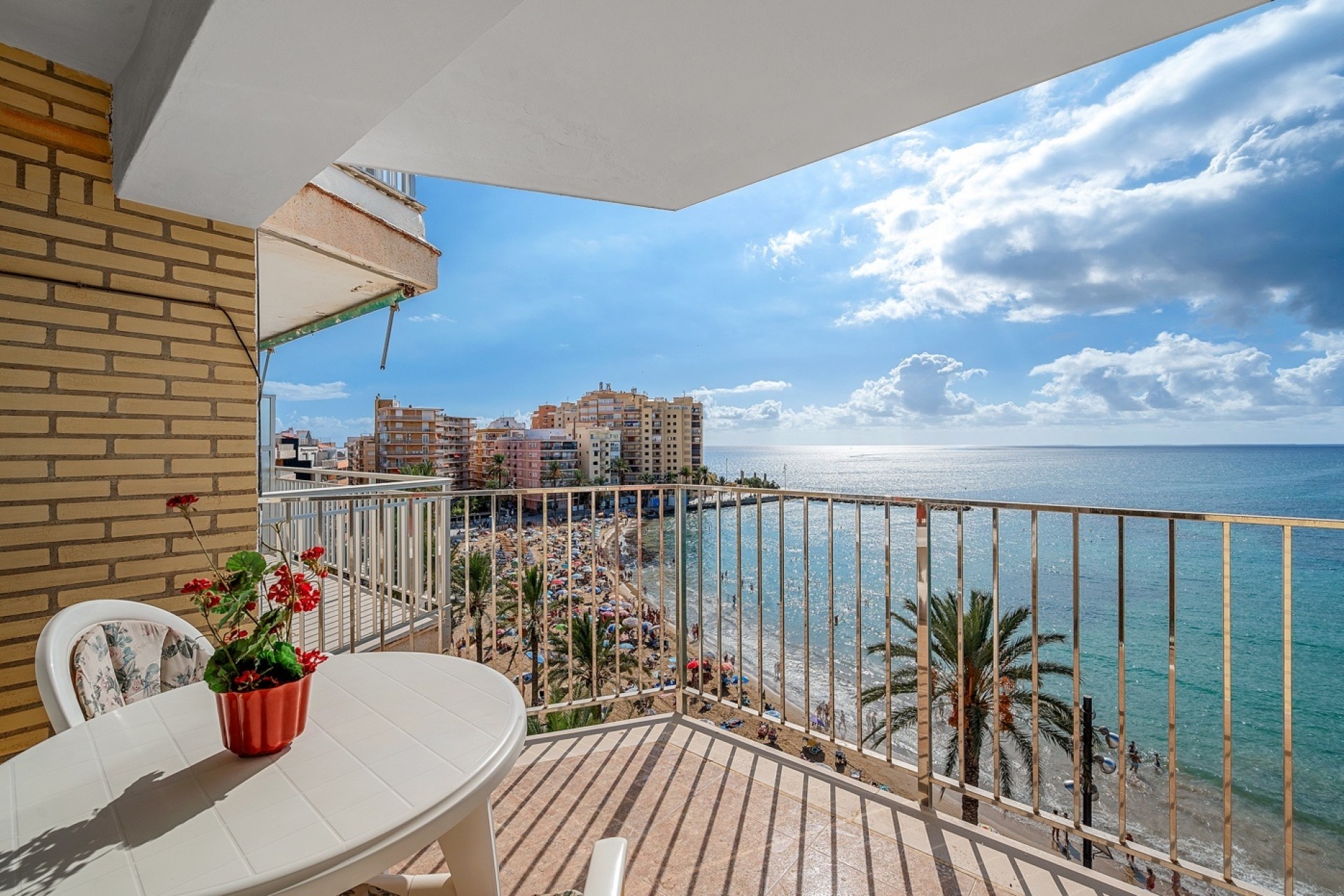 Resale - Wohnung / Appartement -
Torrevieja
