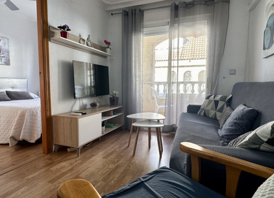 Resale - Wohnung Appartement -
Torrevieja