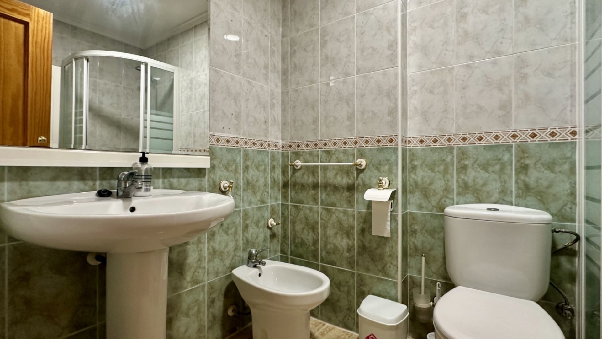 Resale - Wohnung Appartement -
Torrevieja