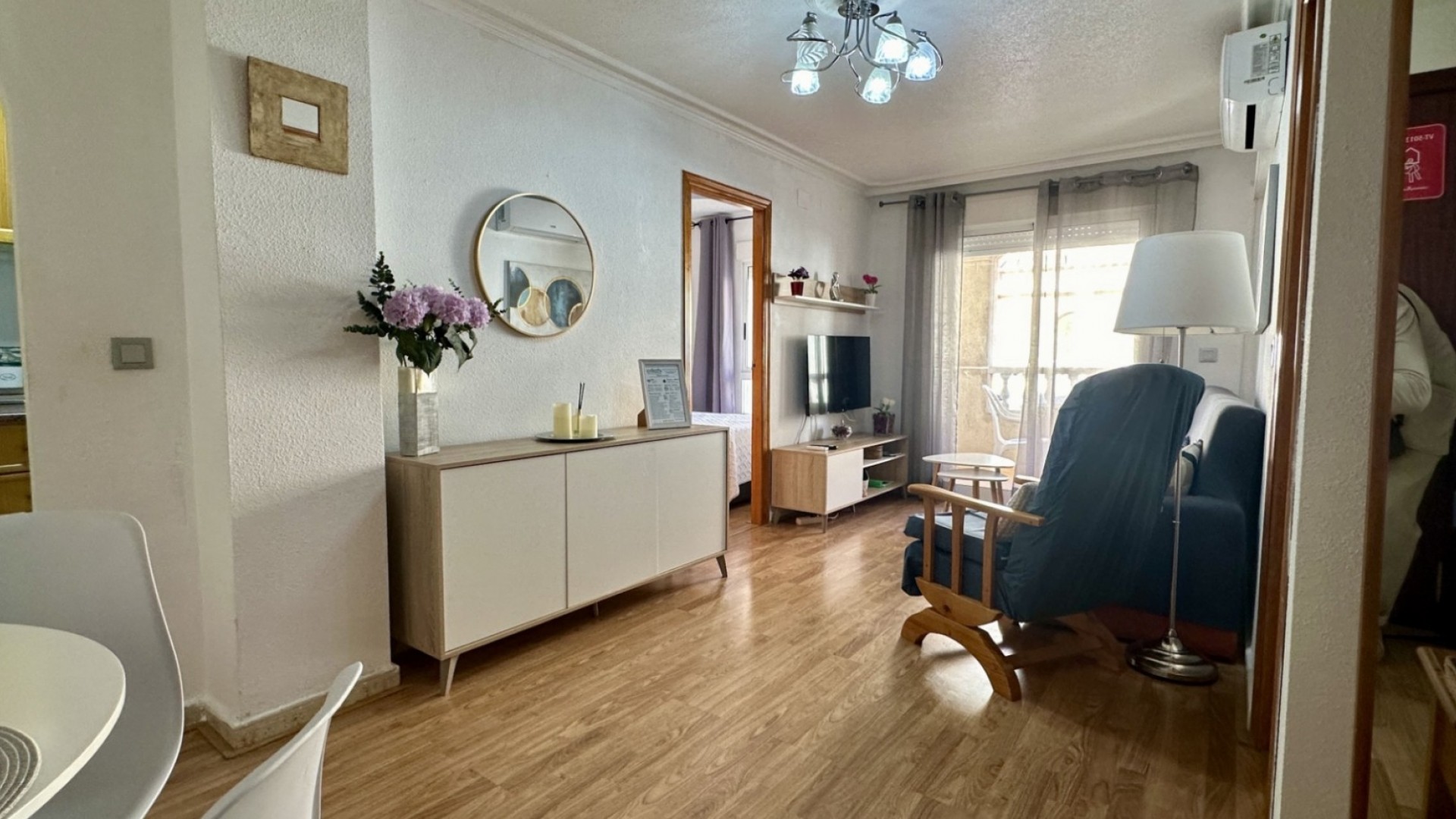 Resale - Wohnung Appartement -
Torrevieja