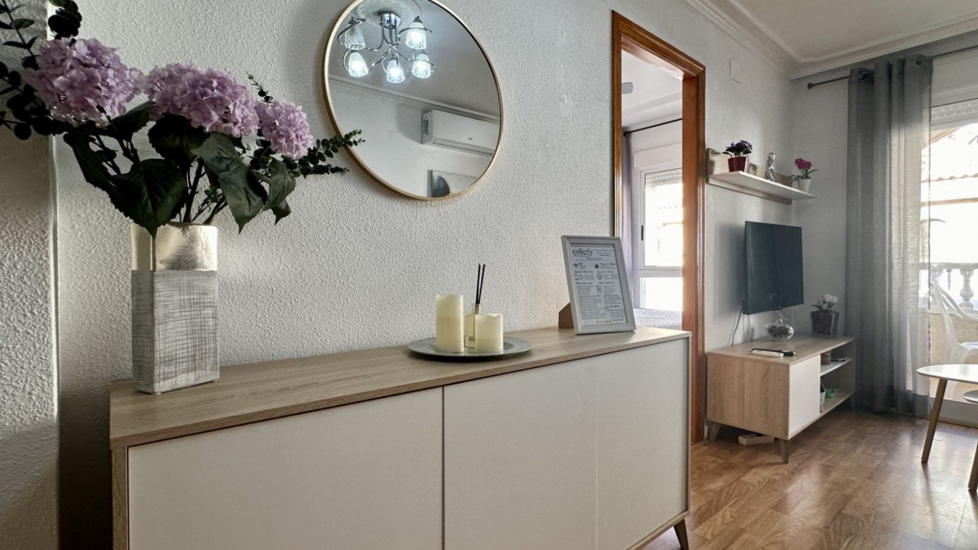 Resale - Wohnung Appartement -
Torrevieja