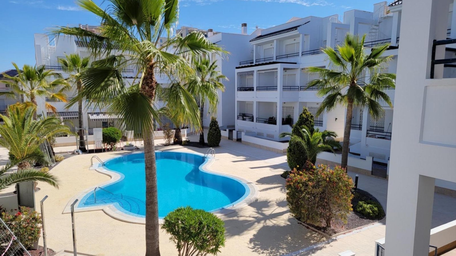 Resale - Wohnung Appartement -
Torrevieja