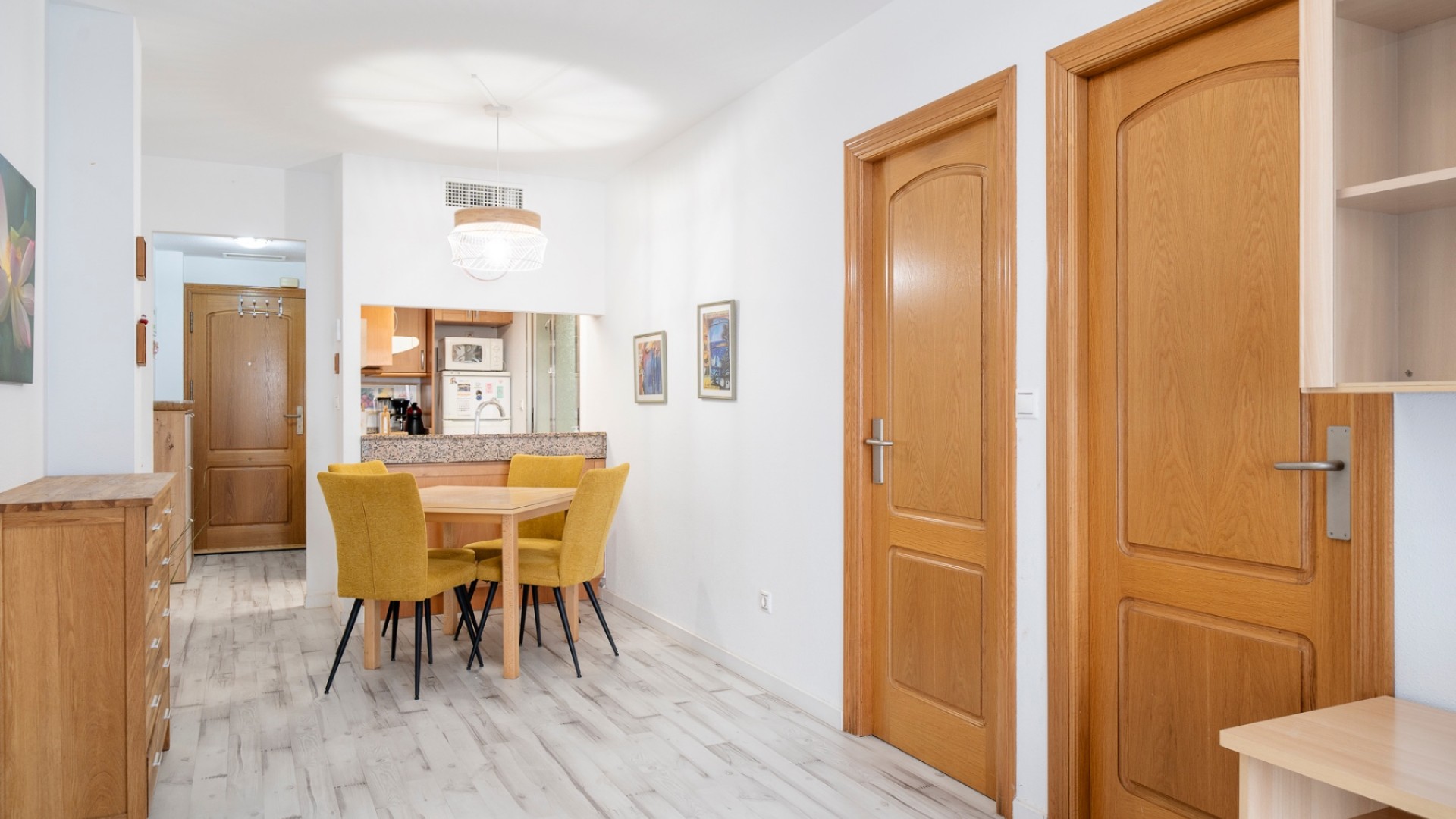 Resale - Wohnung Appartement -
Torrevieja