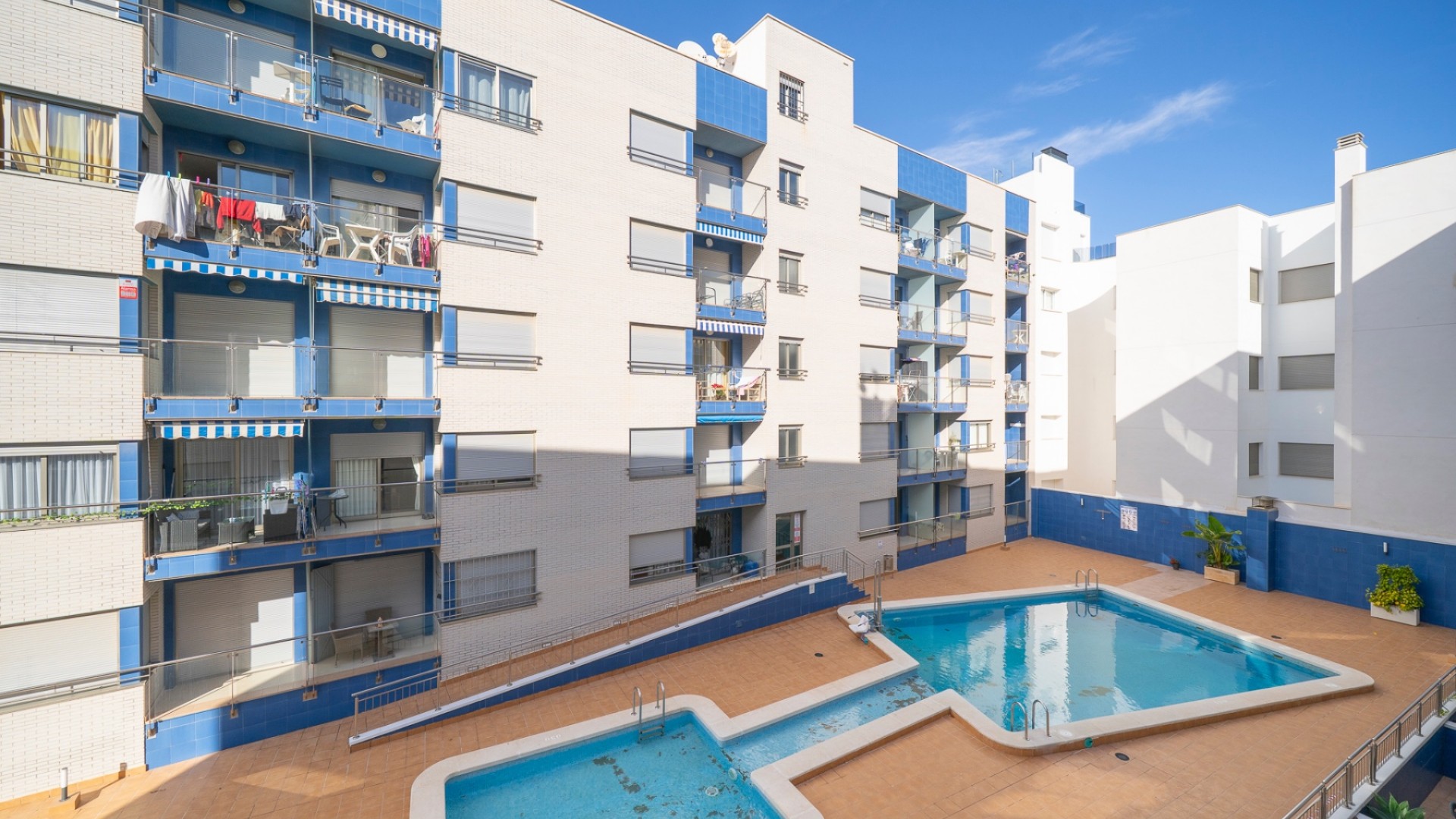Resale - Wohnung Appartement -
Torrevieja
