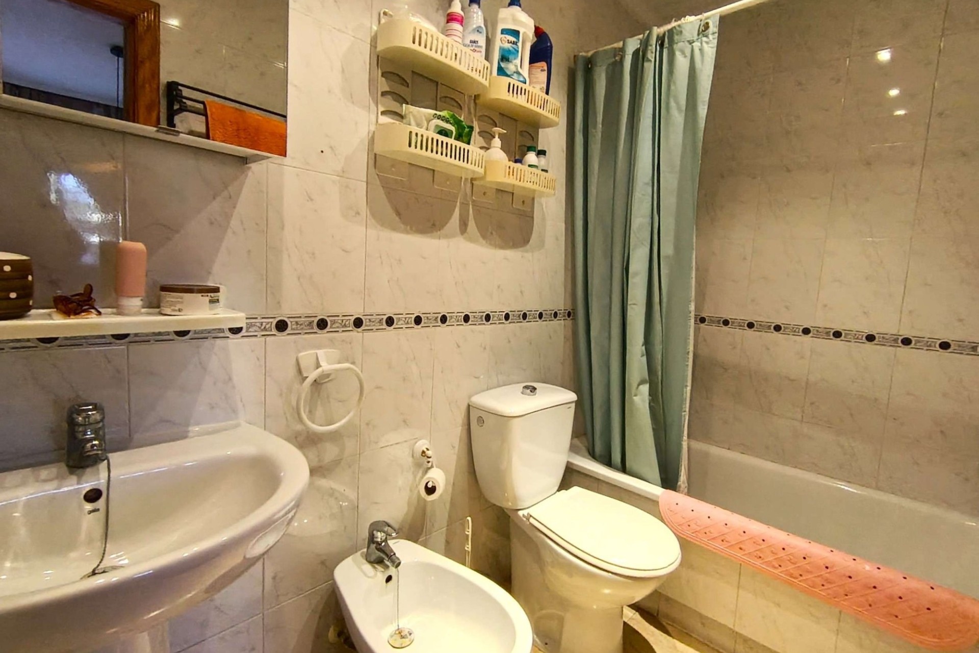 Resale - Wohnung Appartement -
Torrevieja