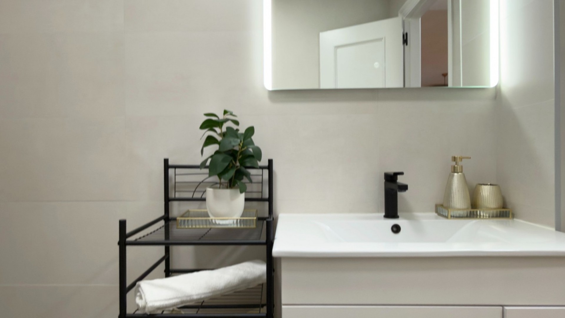 Resale - Wohnung Appartement -
Torrevieja