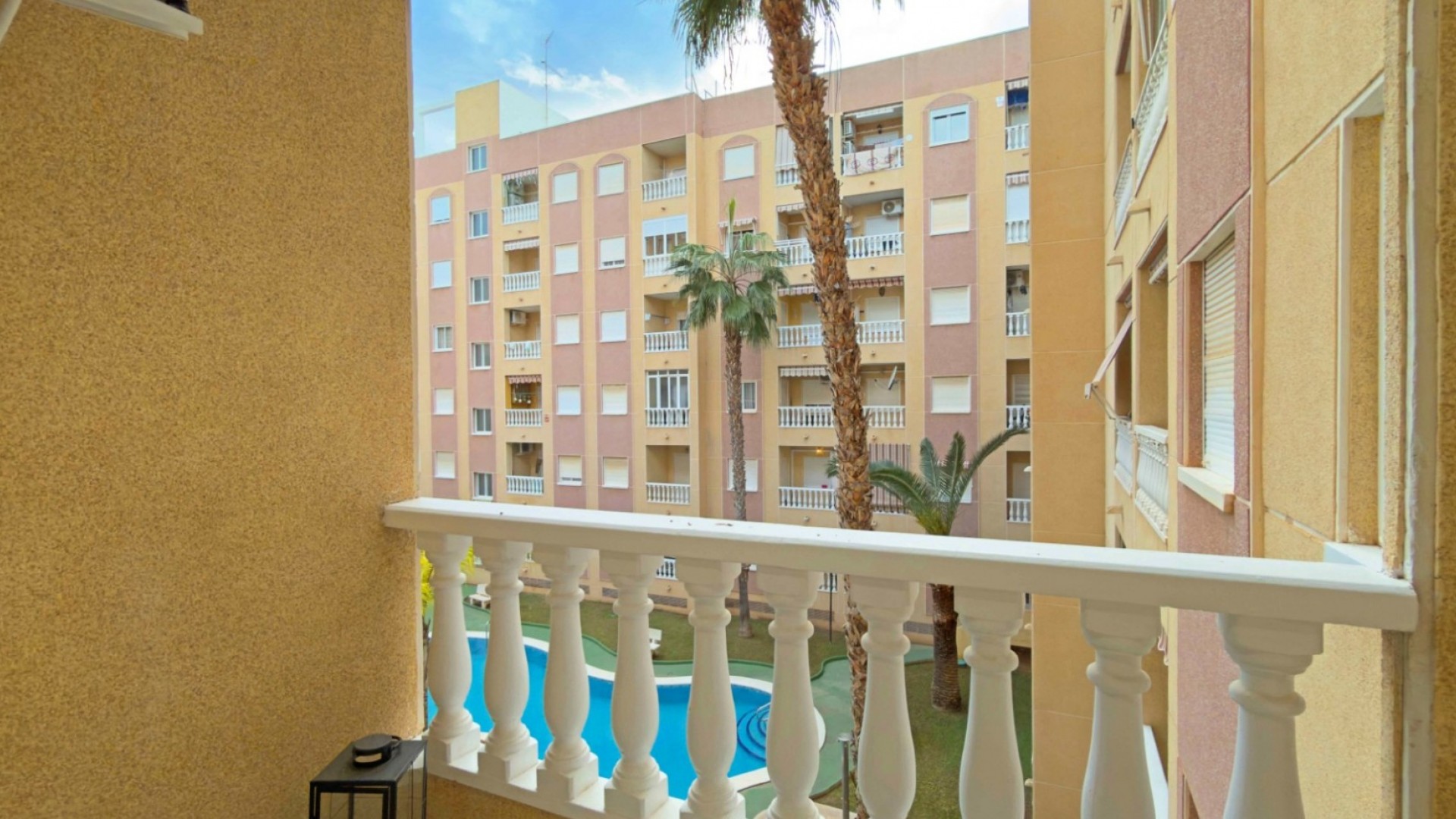 Resale - Wohnung Appartement -
Torrevieja