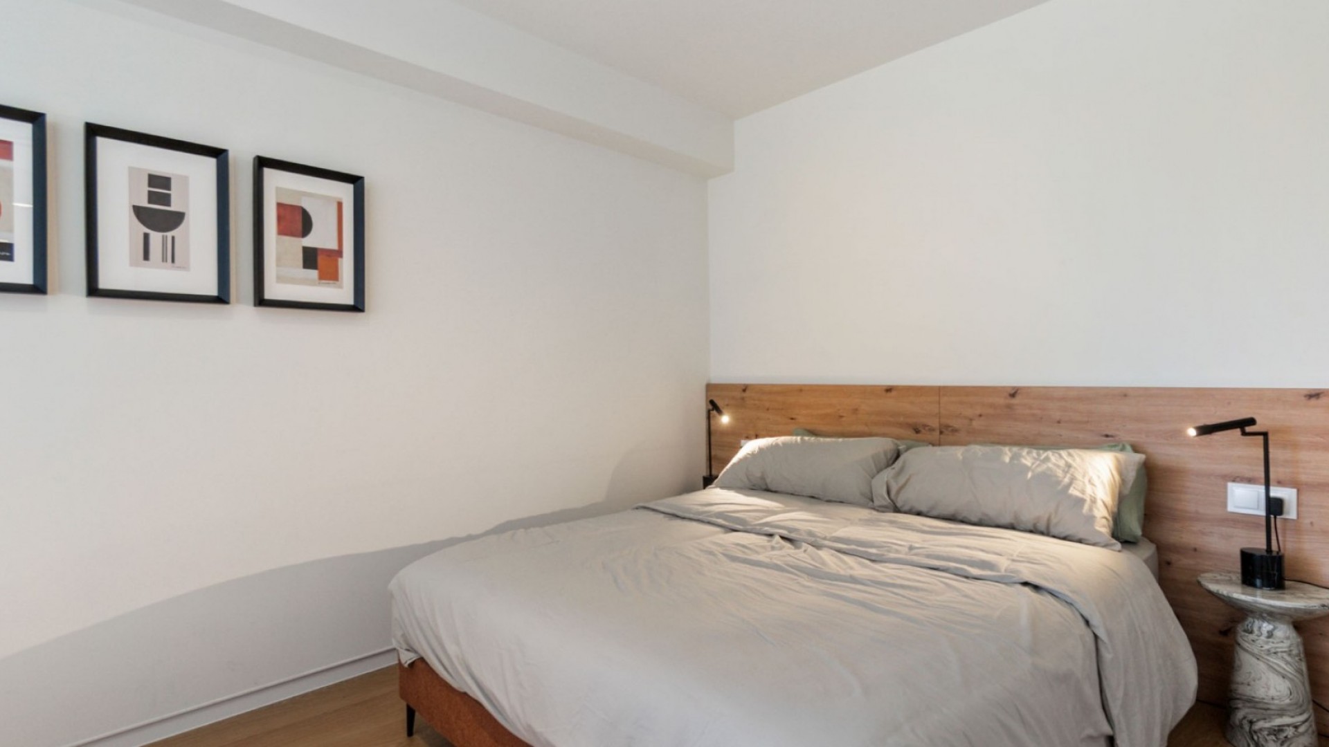 Resale - Wohnung Appartement -
Torrevieja