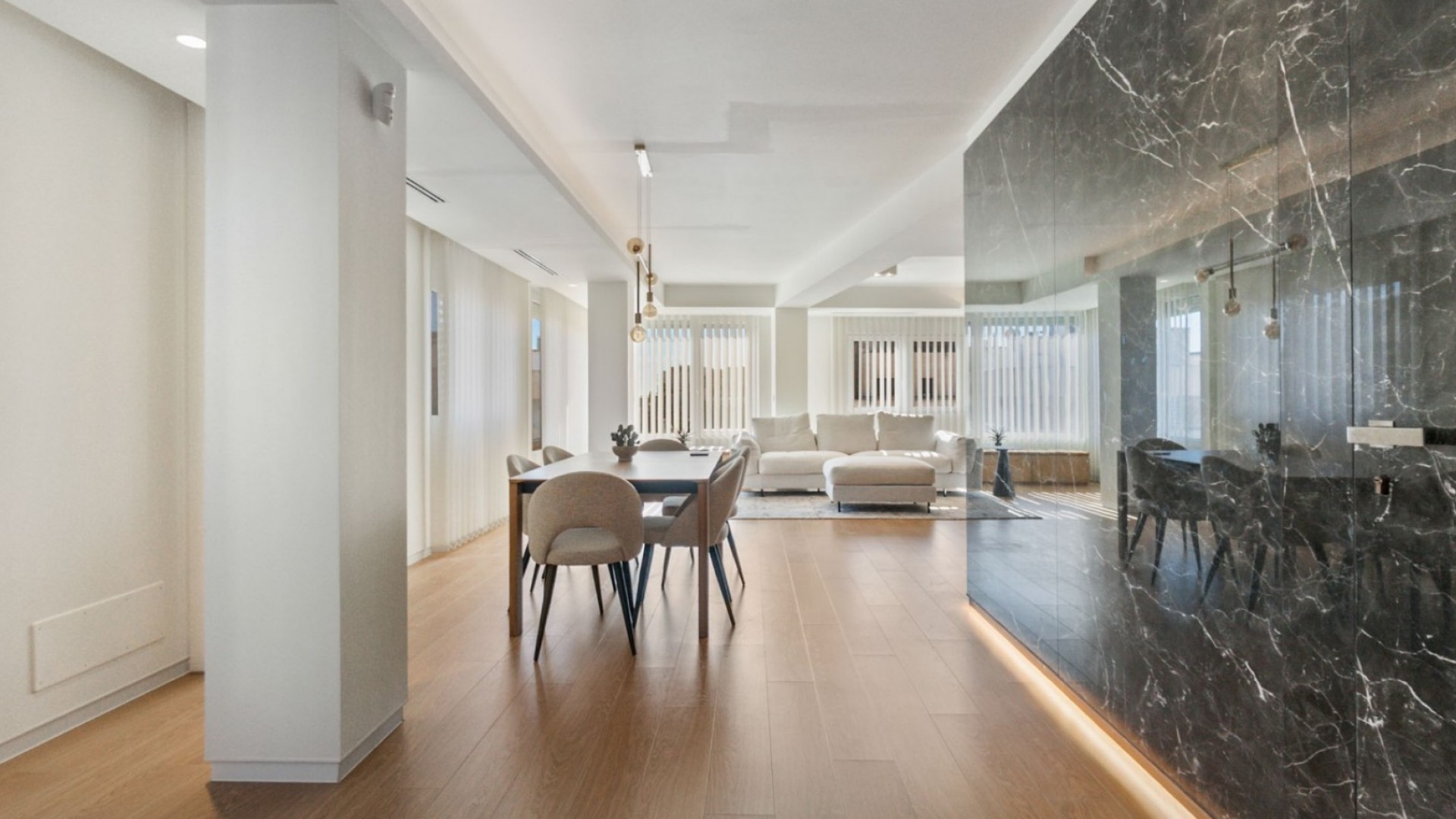 Resale - Wohnung Appartement -
Torrevieja