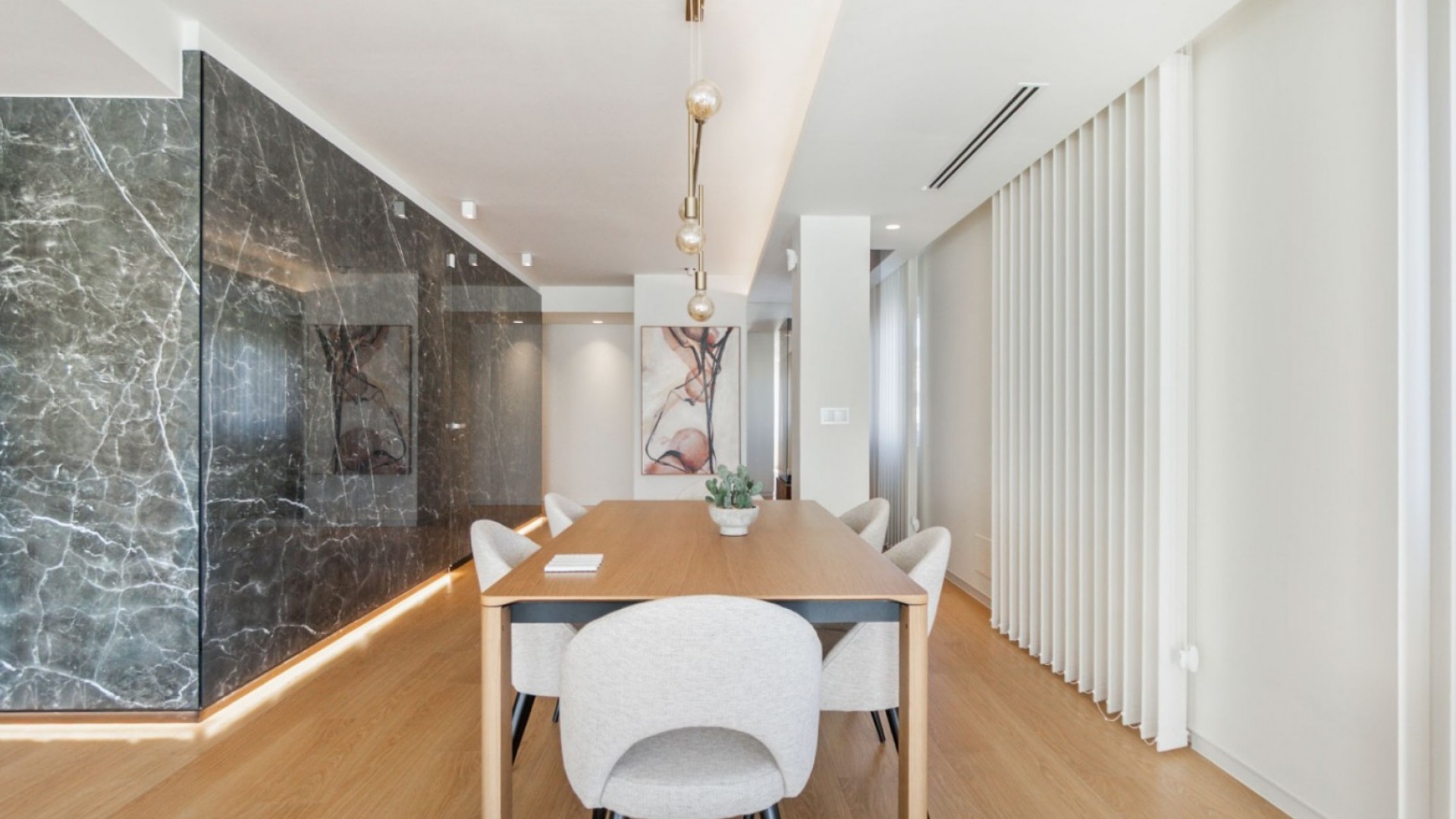 Resale - Wohnung Appartement -
Torrevieja