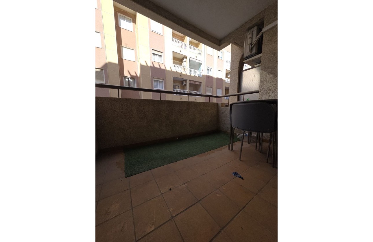 Resale - Wohnung Appartement -
Torrevieja