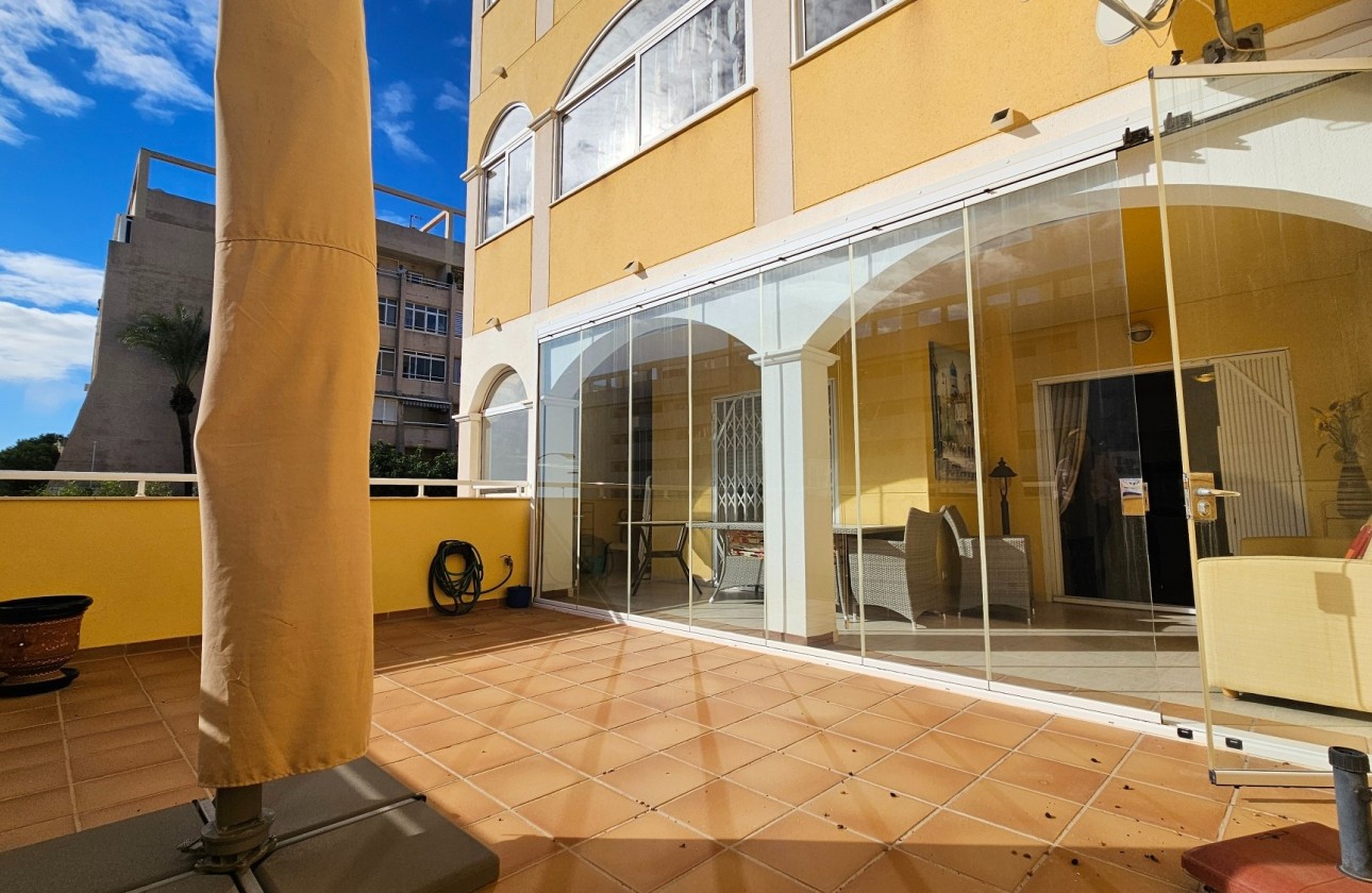 Resale - Wohnung / Appartement -
Torrevieja