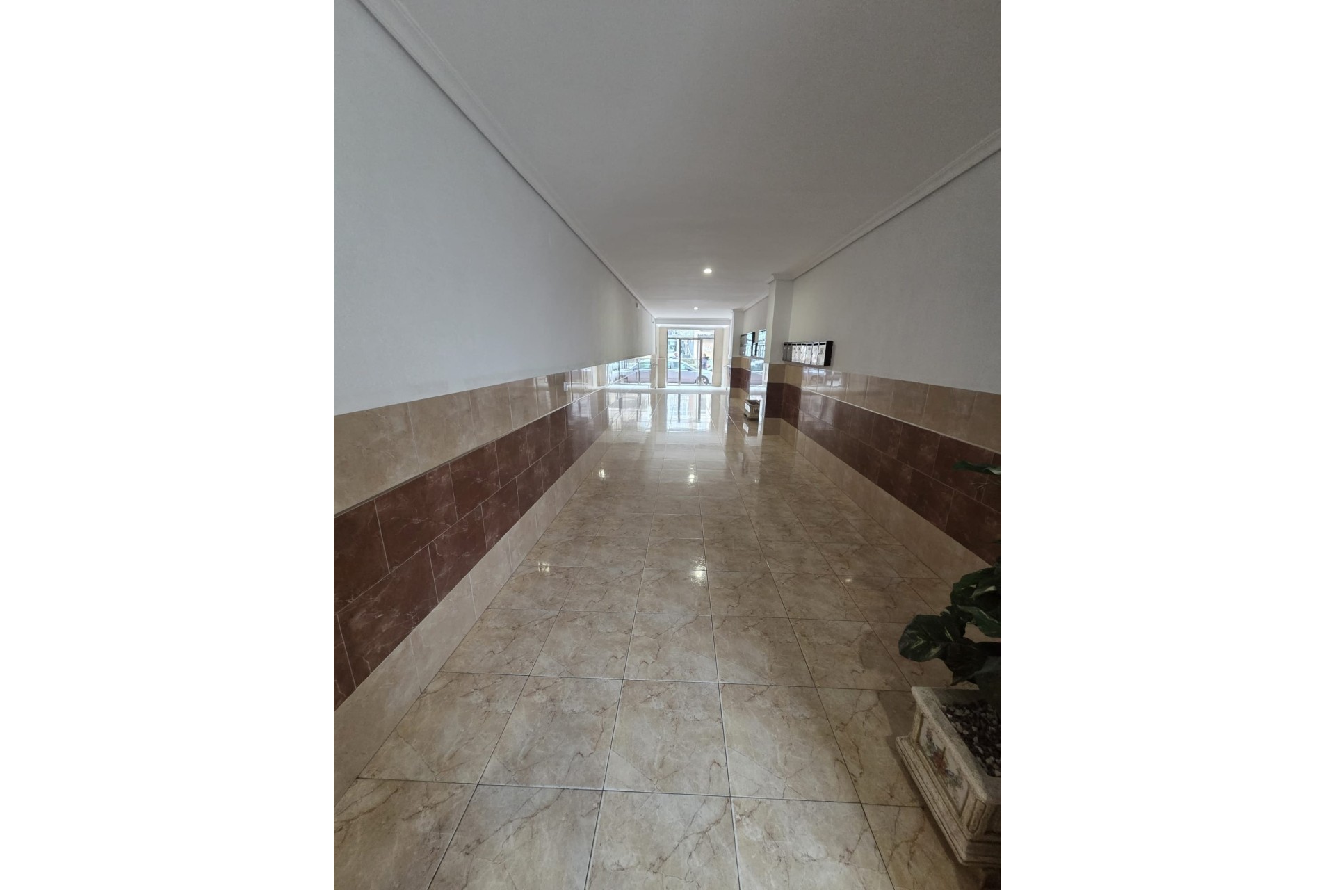 Resale - Wohnung / Appartement -
Torrevieja