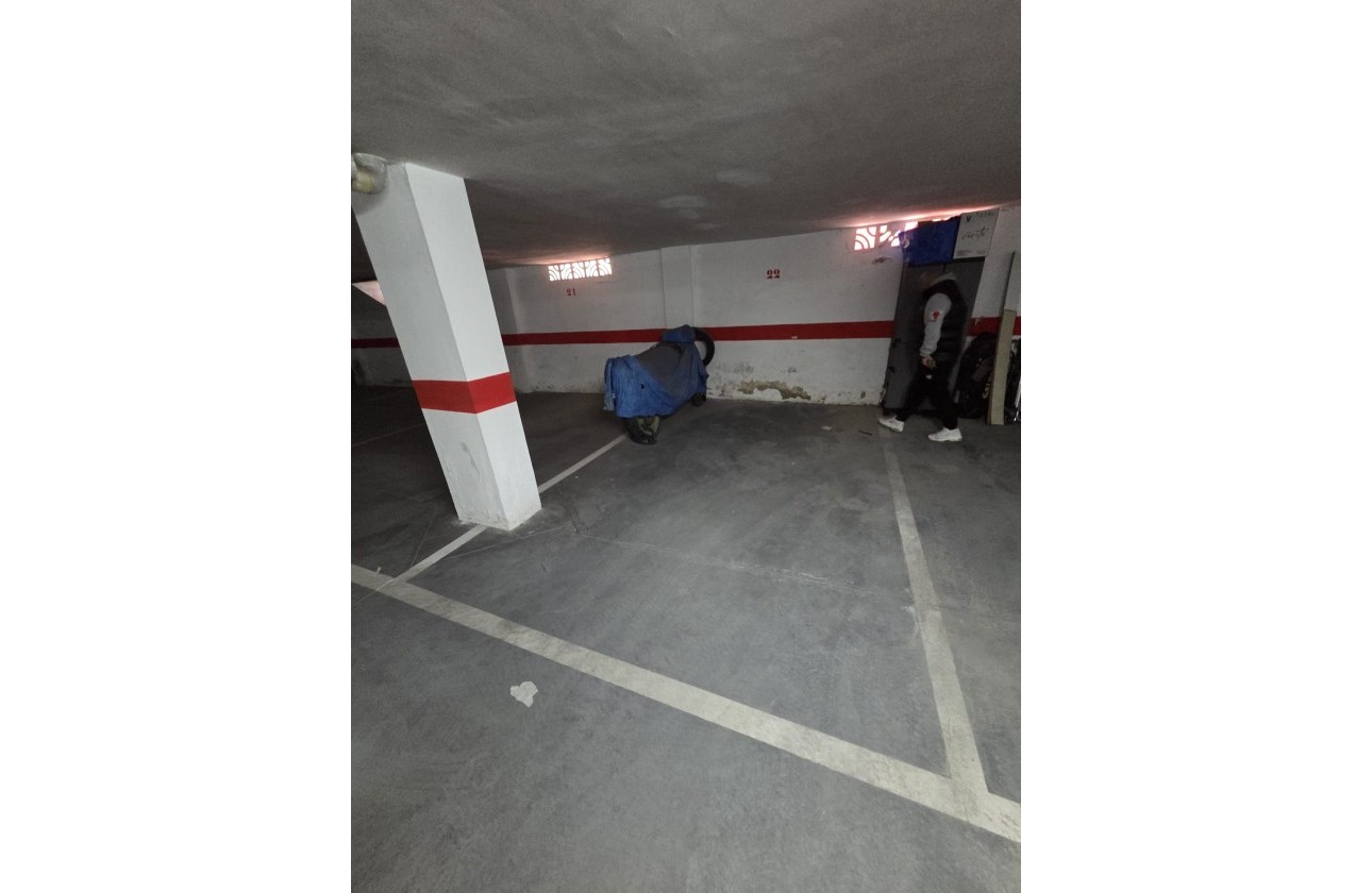 Resale - Wohnung / Appartement -
Torrevieja