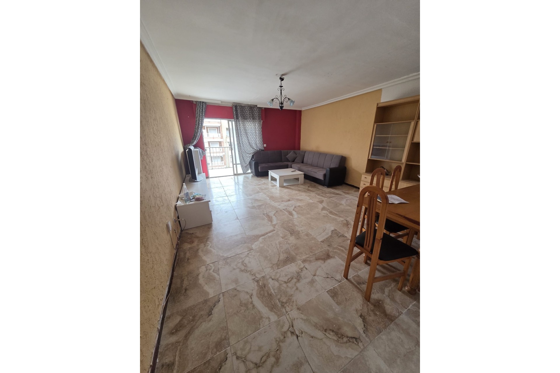 Resale - Wohnung / Appartement -
Torrevieja