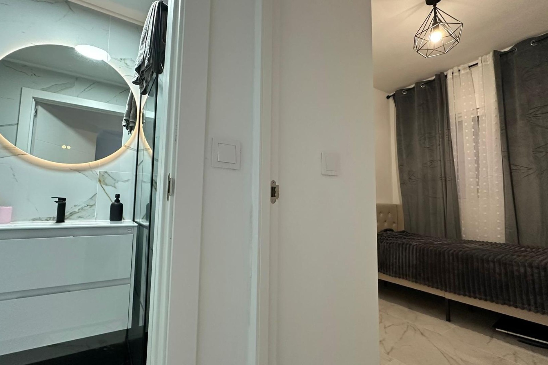 Resale - Wohnung / Appartement -
Torrevieja