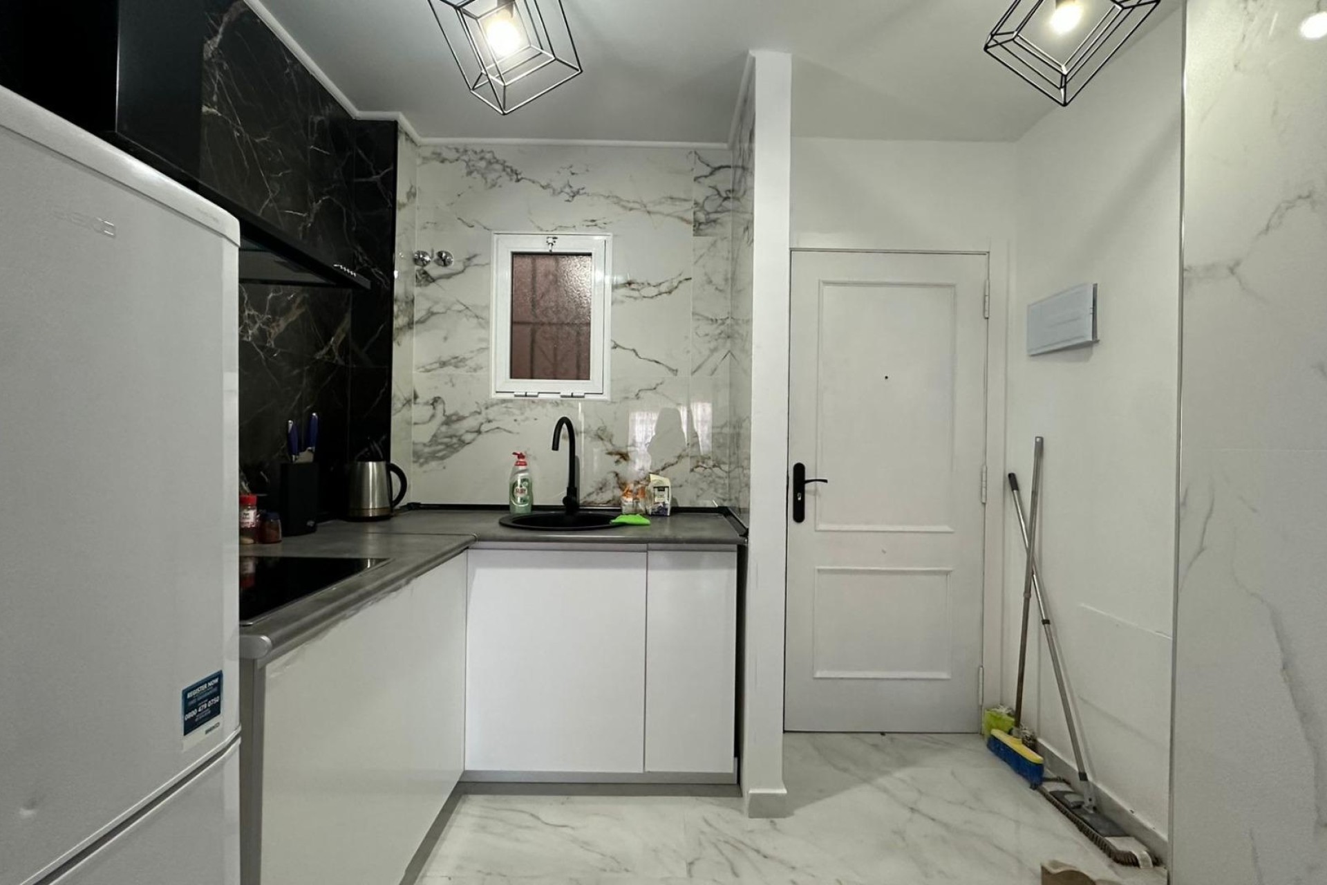 Resale - Wohnung / Appartement -
Torrevieja